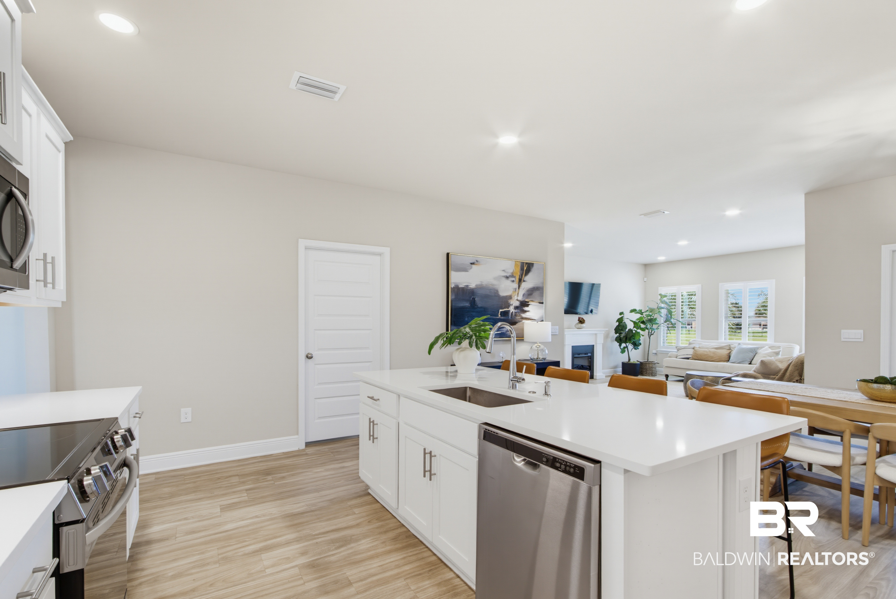 410234 | Photo 10