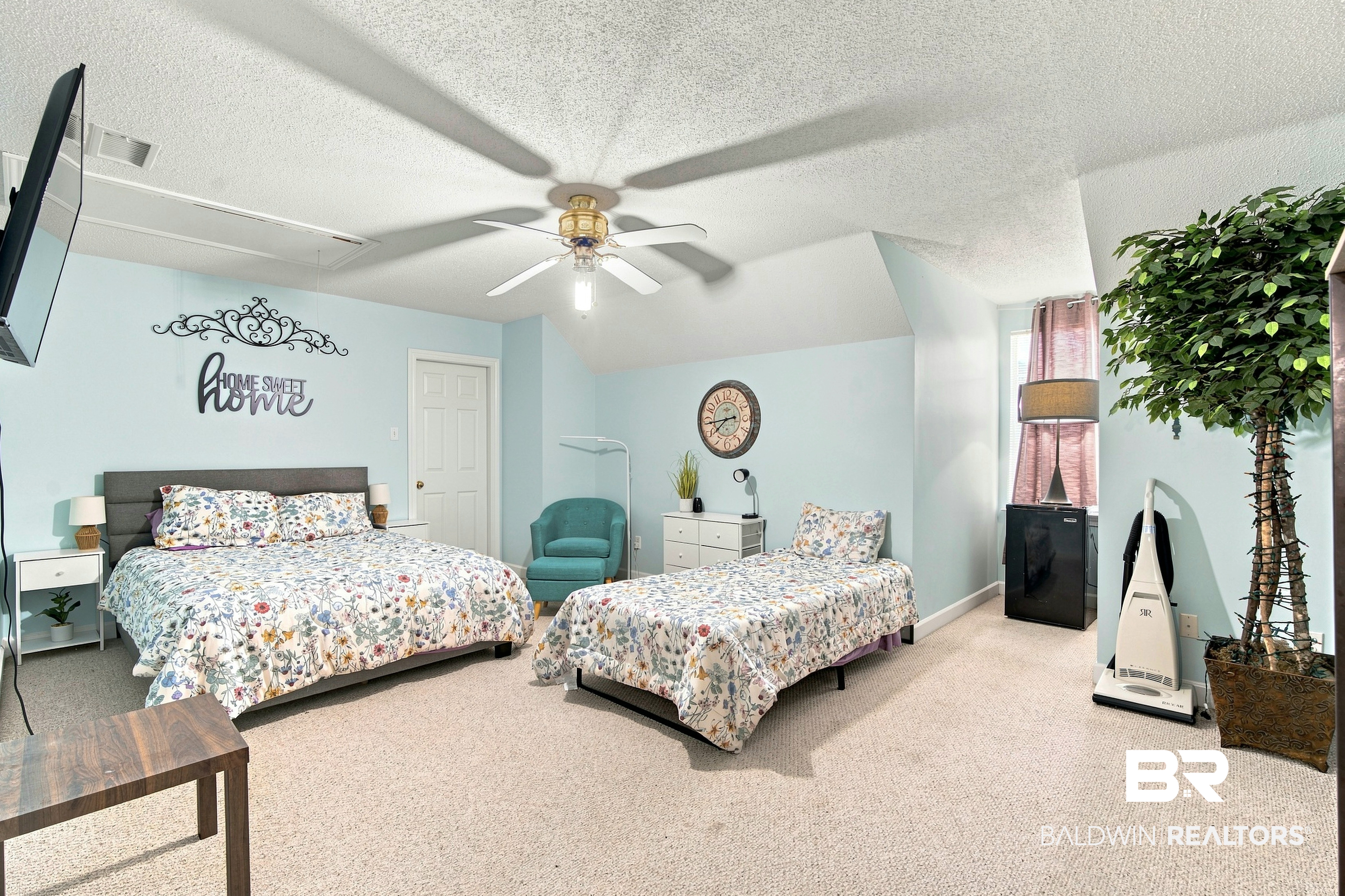 410311 | Photo 25