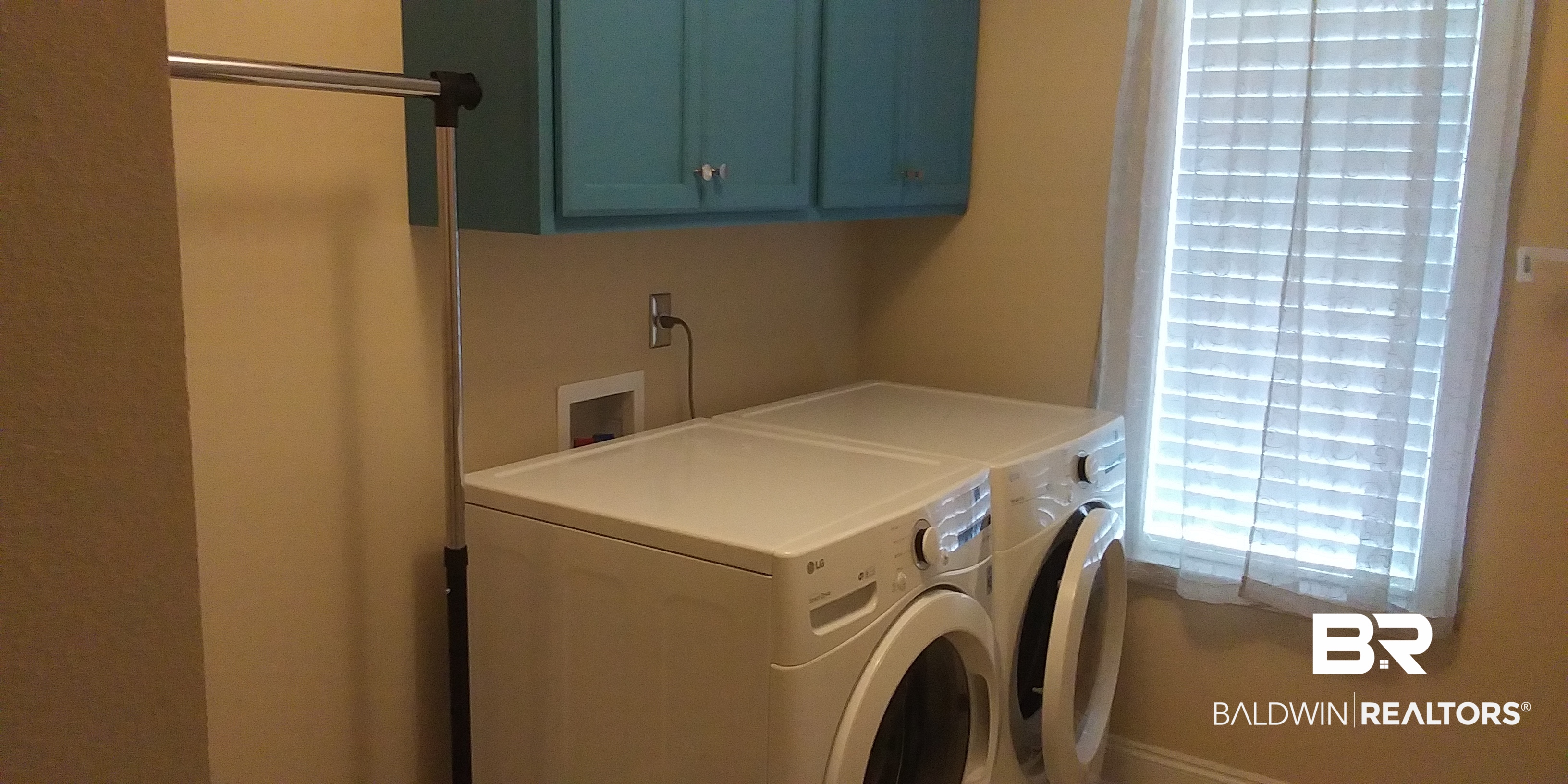 410357 | Photo 13