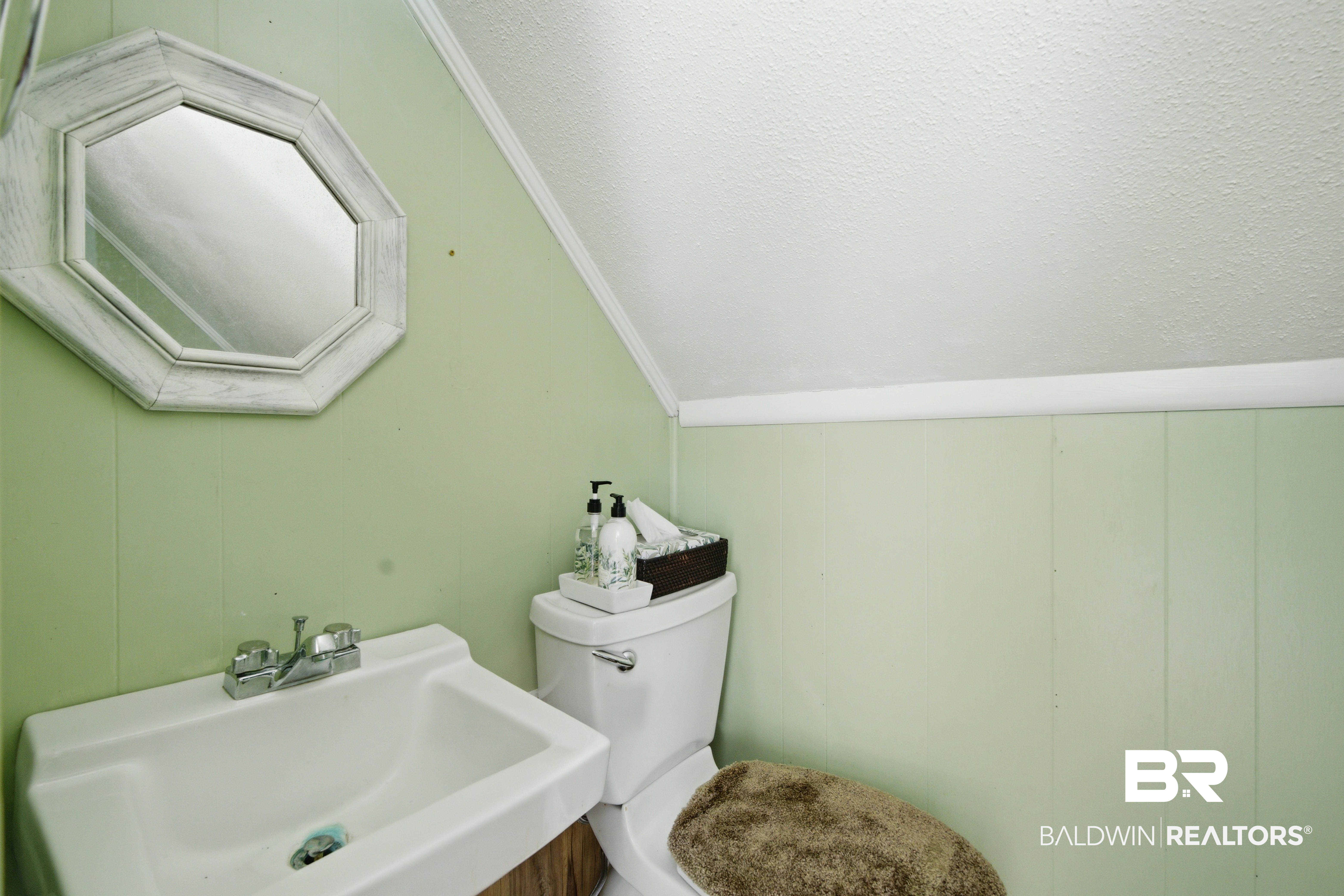 410365 | Photo 24