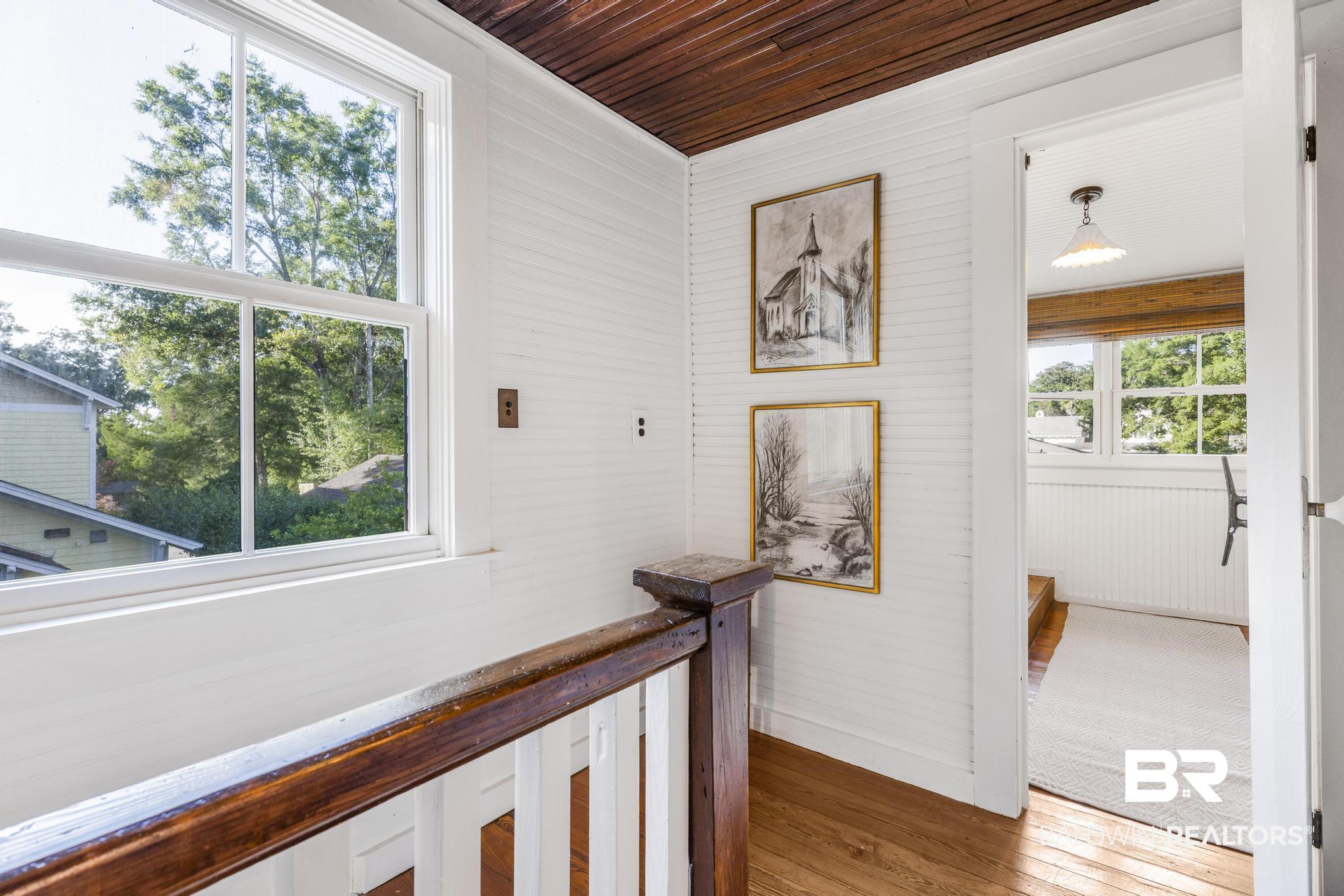 410221 | Photo 28