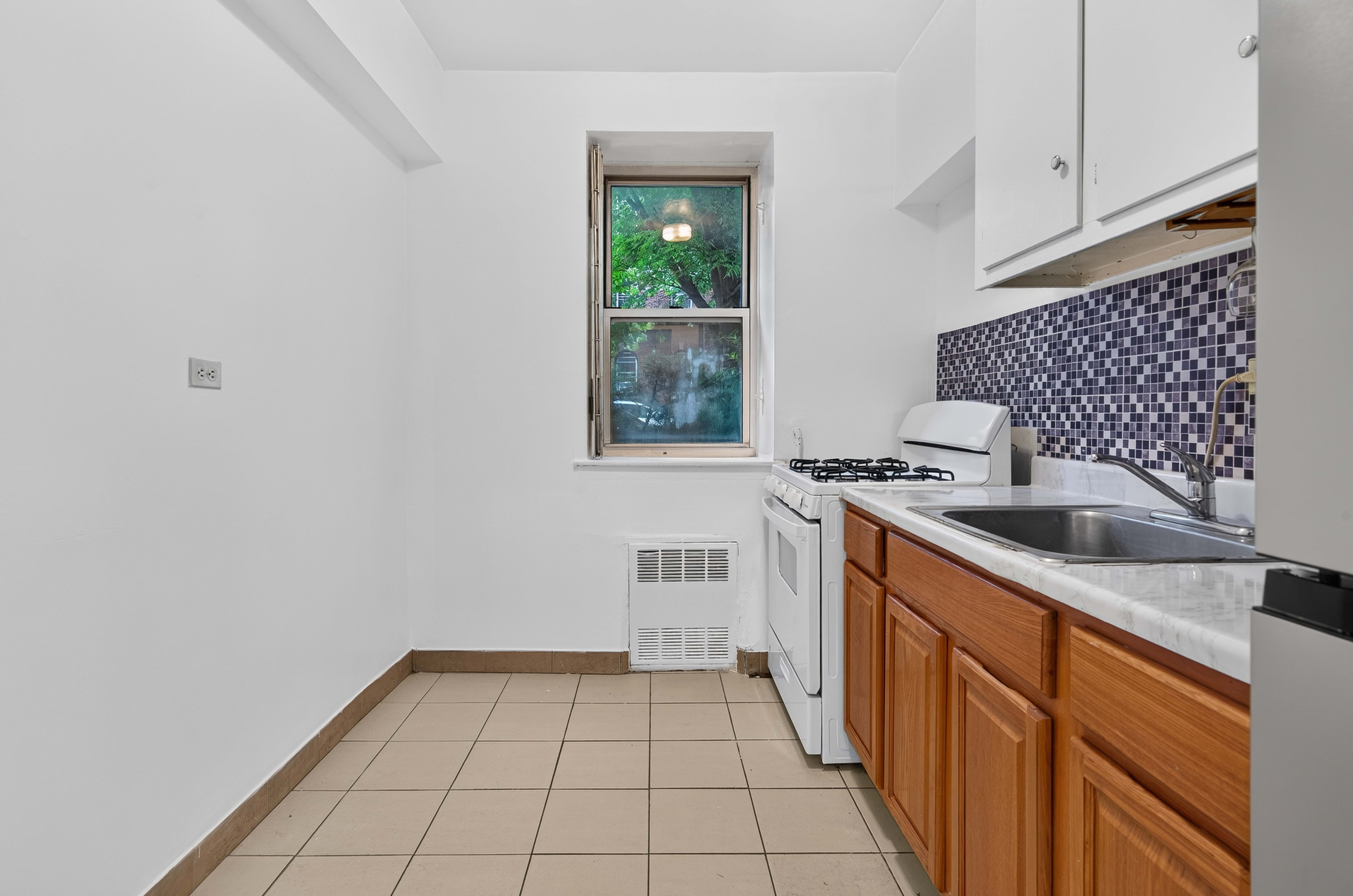 759 East 10th Street 1B Ocean Parkway Brooklyn NY 11230