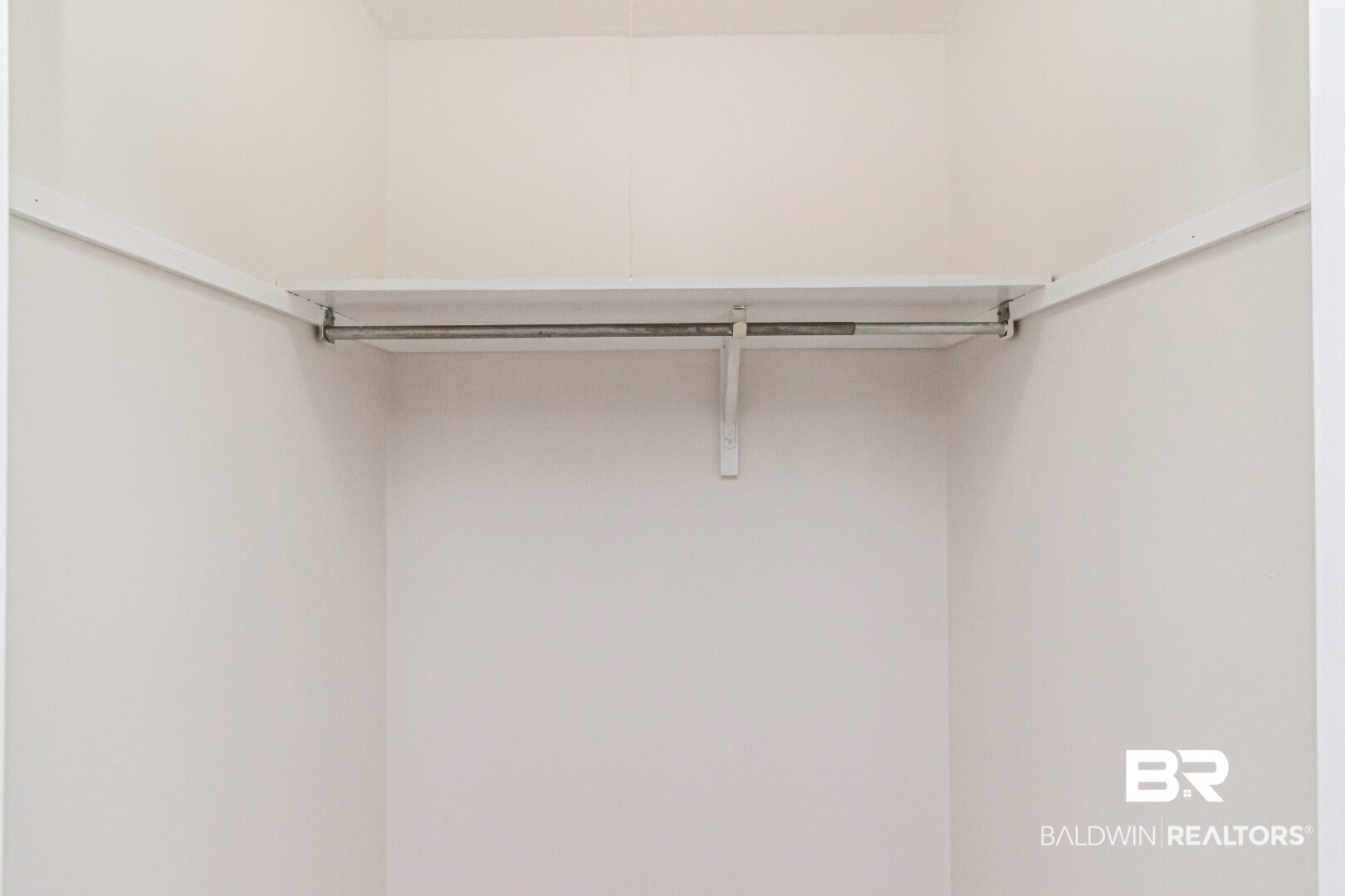 410400 | Photo 24