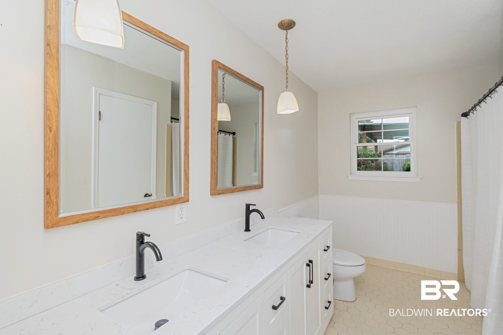 410400 | Photo 27
