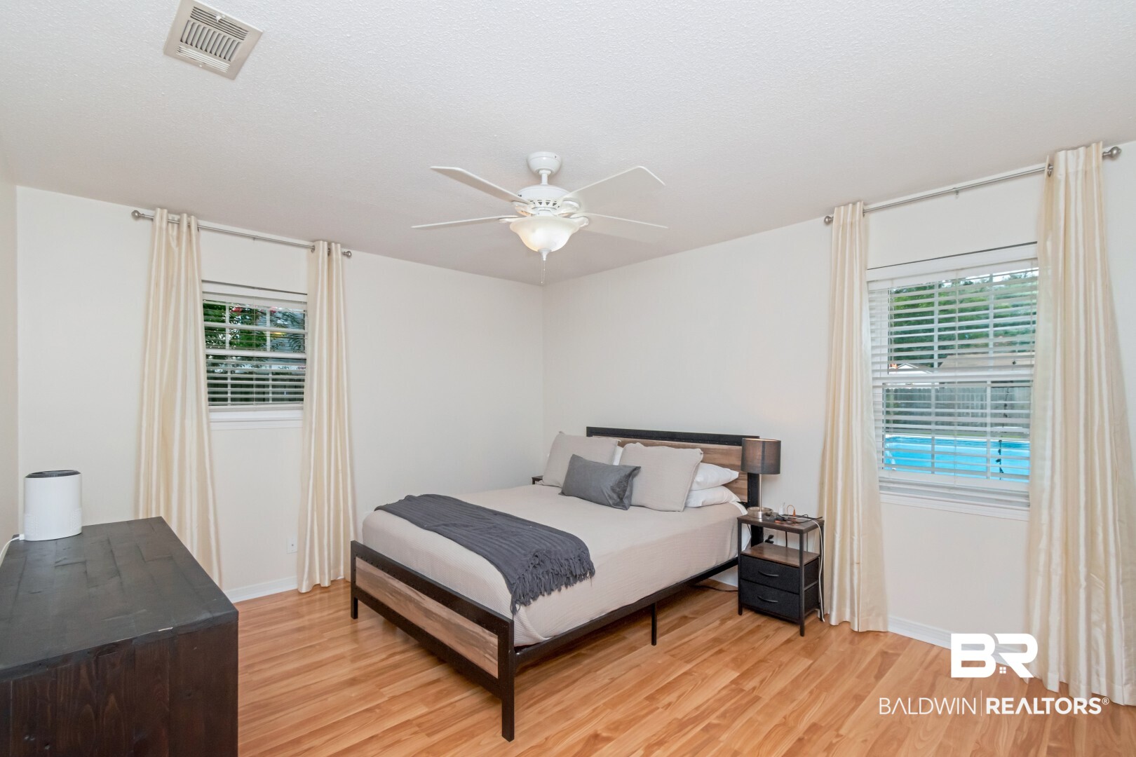 410400 | Photo 21