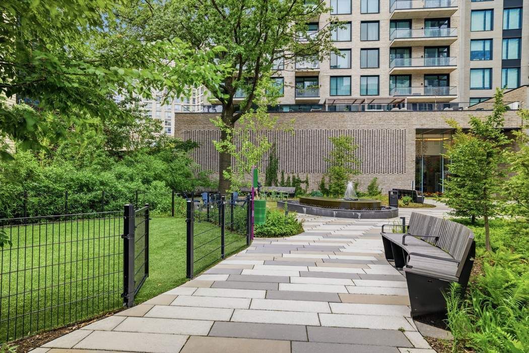 45-30 Pearson Street 17C Court Square Queens NY 11101