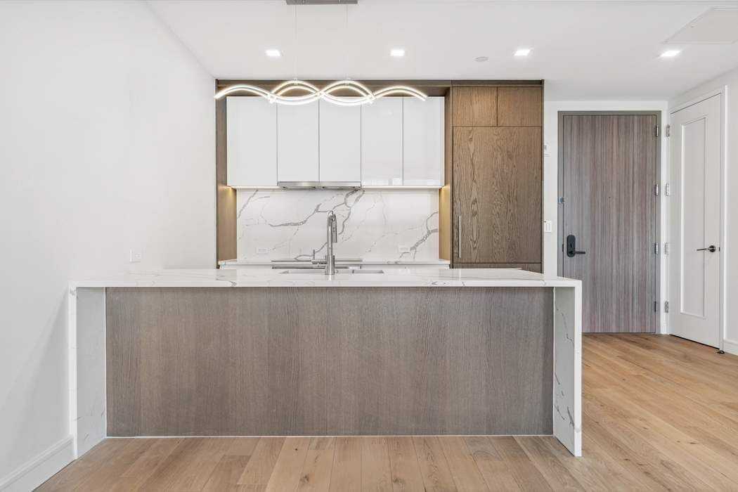 45-30 Pearson Street 17C Court Square Queens NY 11101