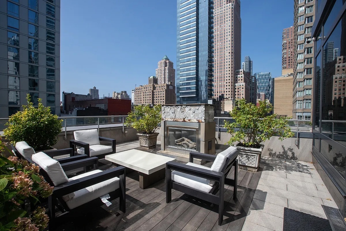 247 West 46th Street 3104 Midtown West New York NY 10036