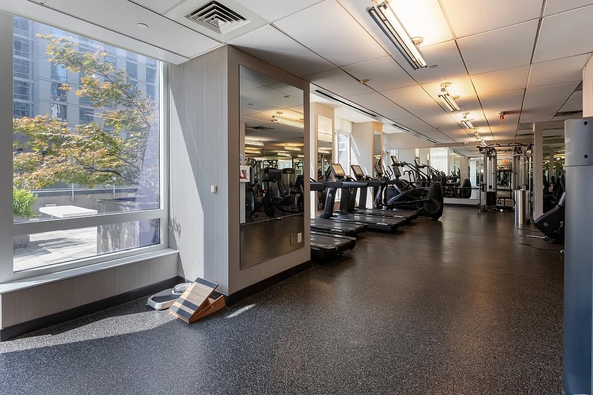 247 West 46th Street 3104 Midtown West New York NY 10036