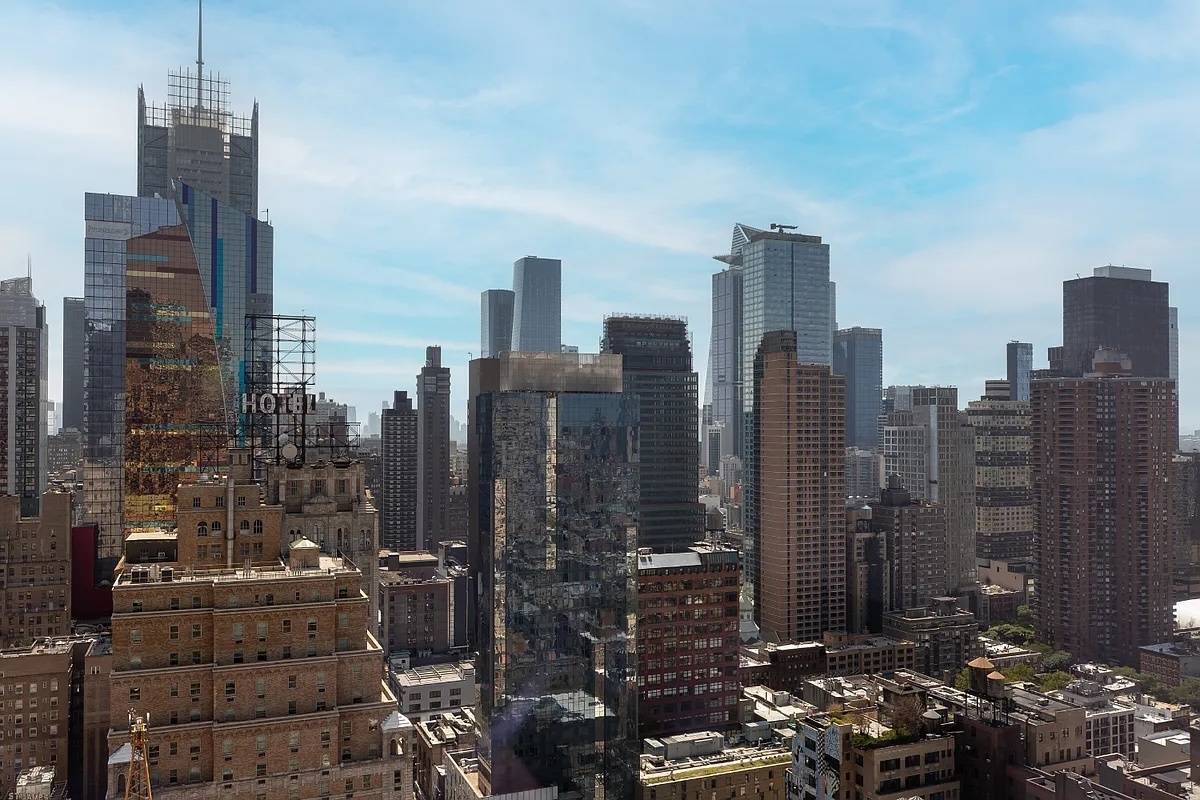 247 West 46th Street 3104 Midtown West New York NY 10036