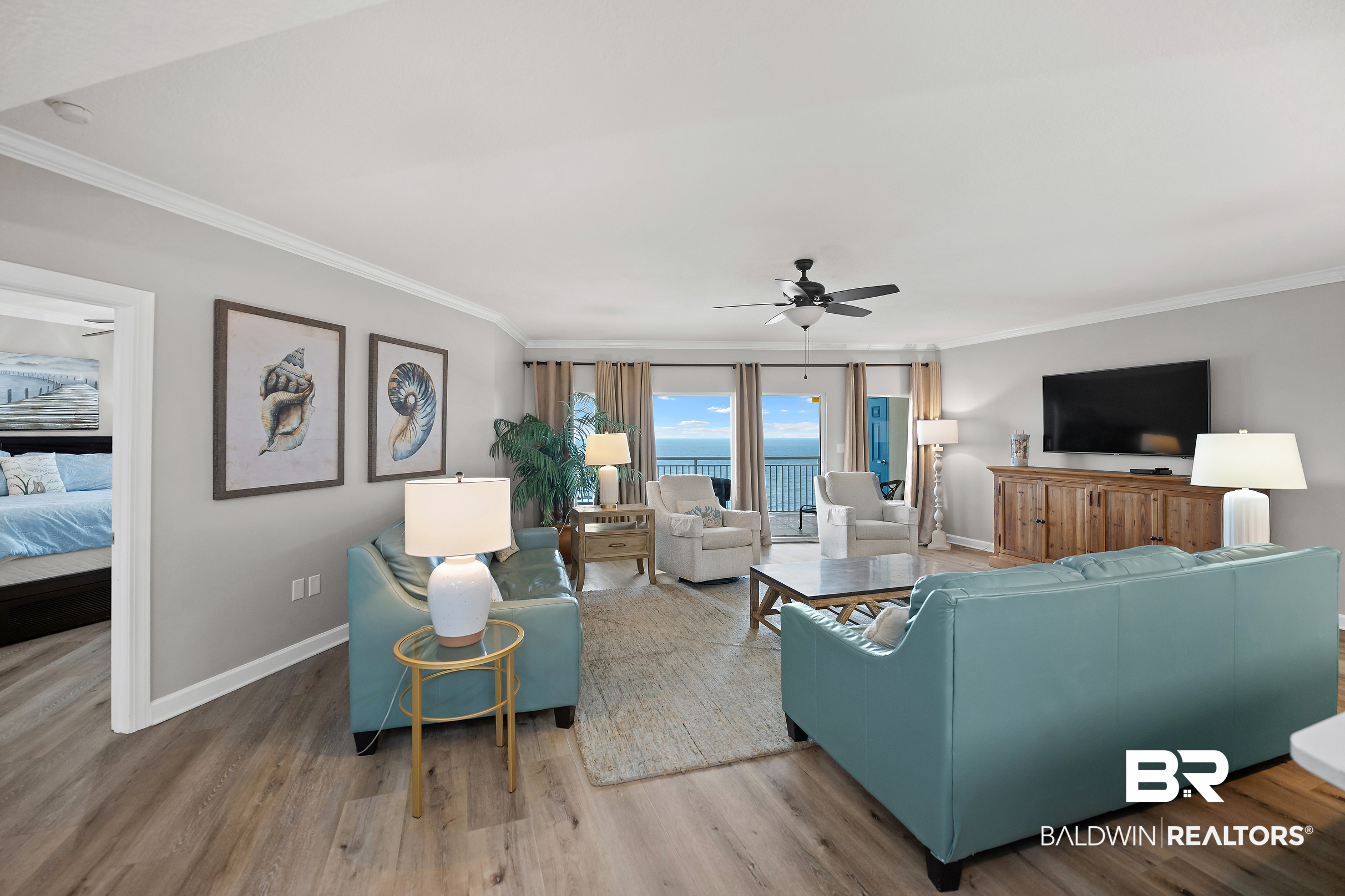 410390 | Photo 3