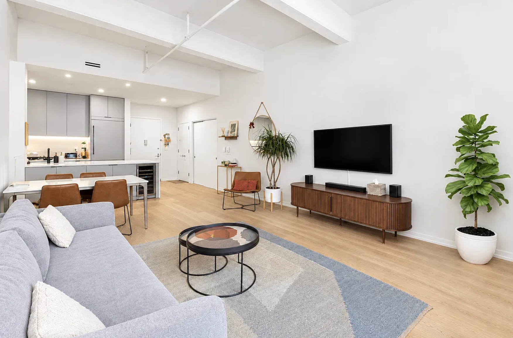 184 Kent Avenue D319 Williamsburg Brooklyn NY 11249