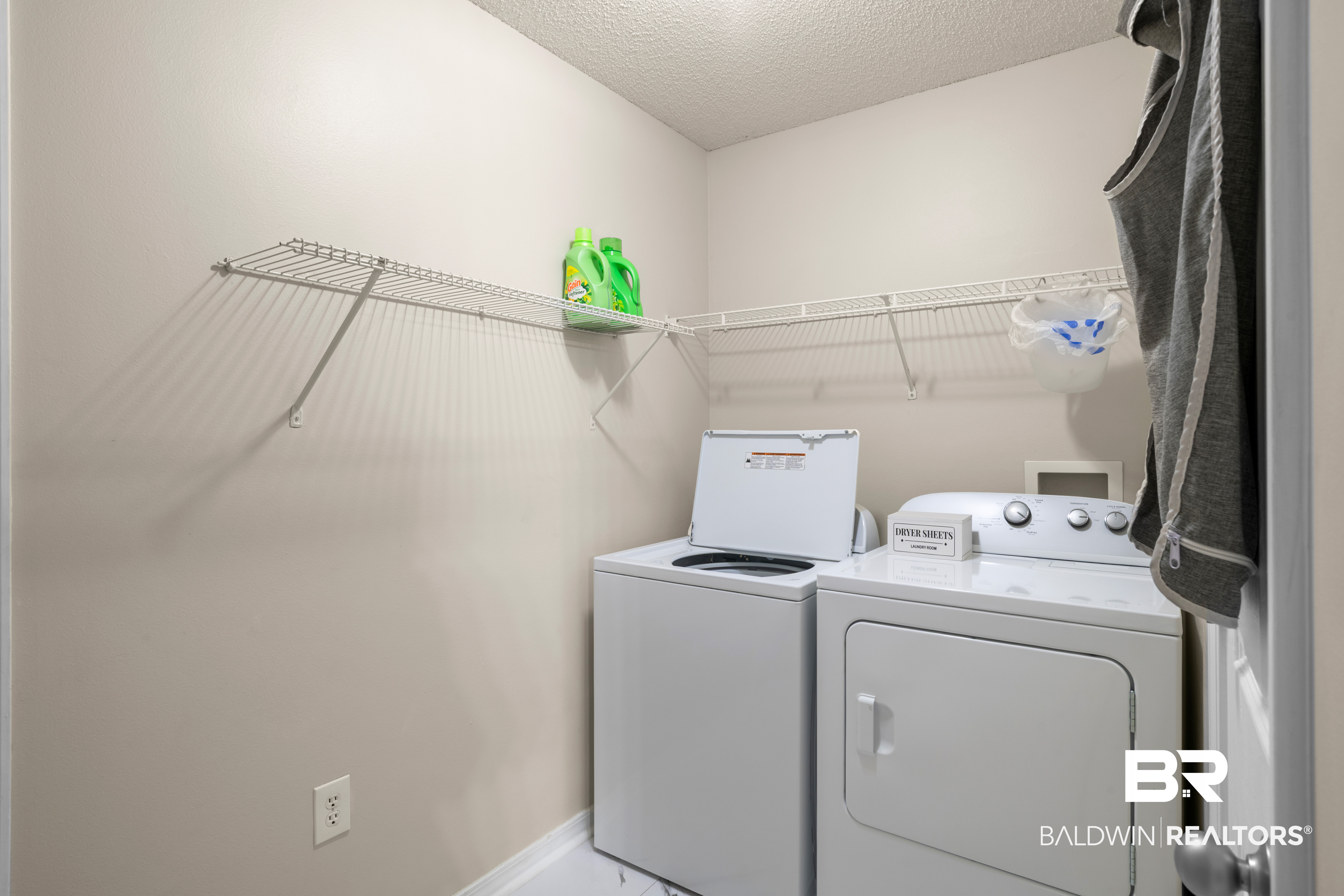 410371 | Photo 20