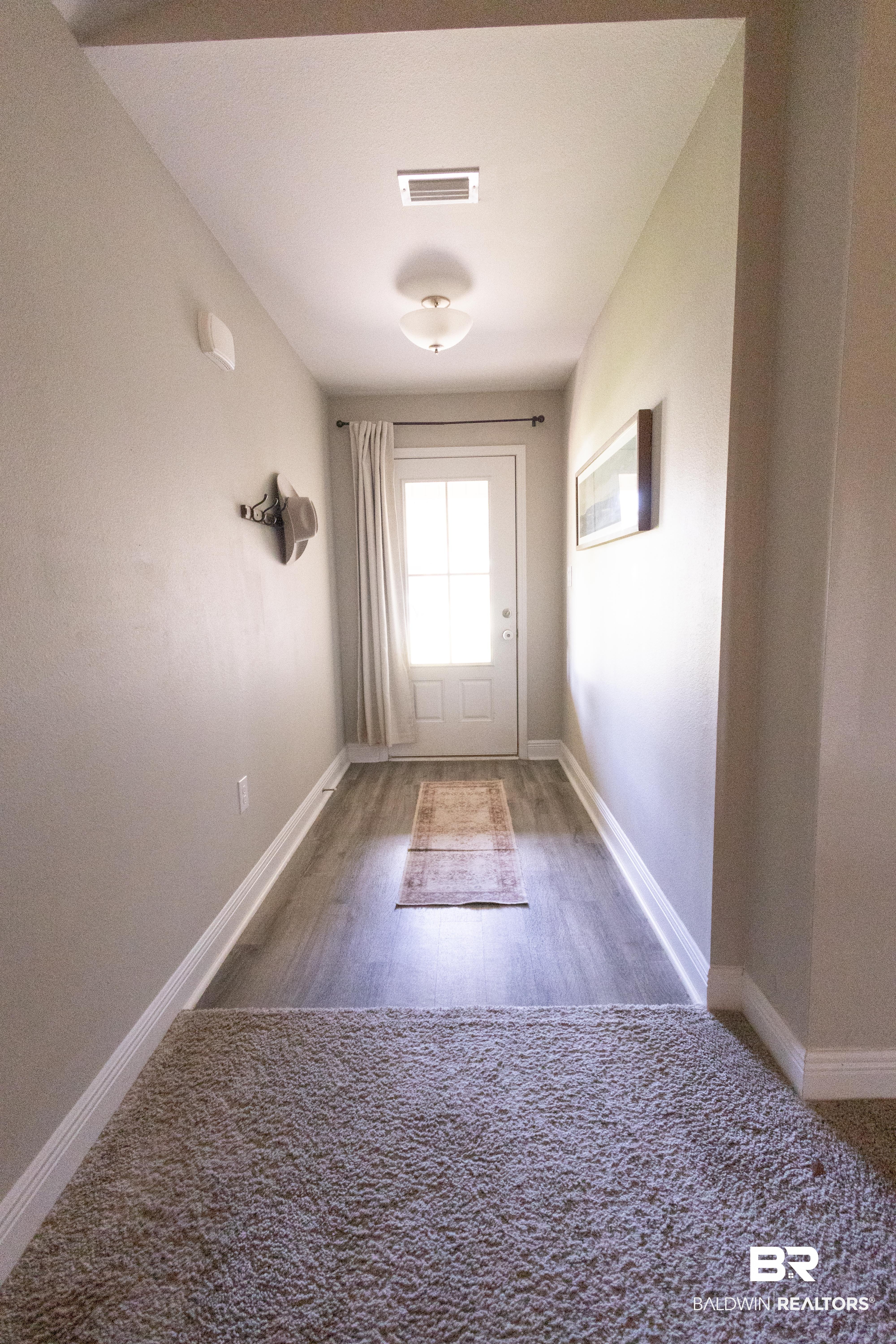 410376 | Photo 24