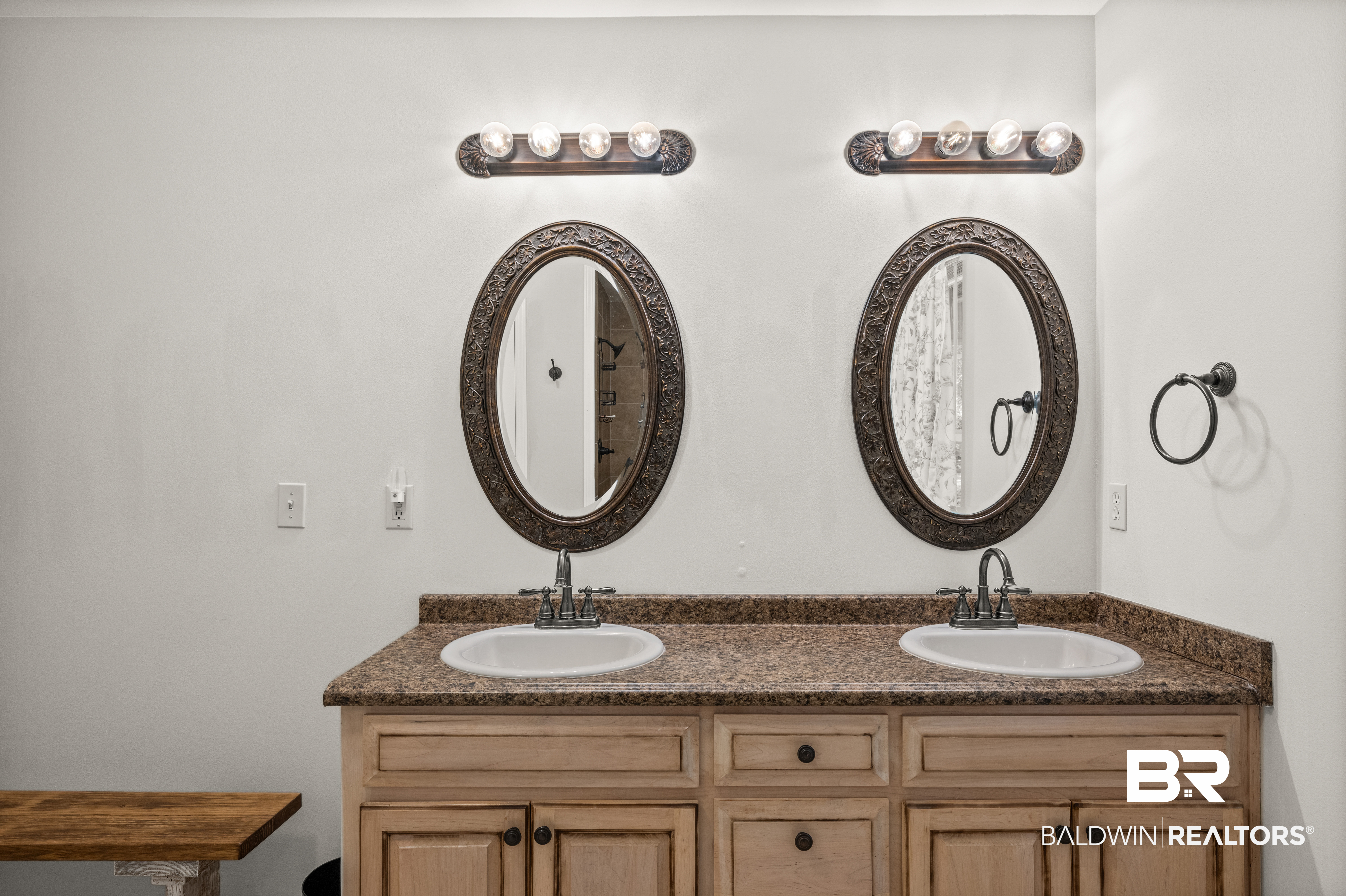 410455 | Photo 29