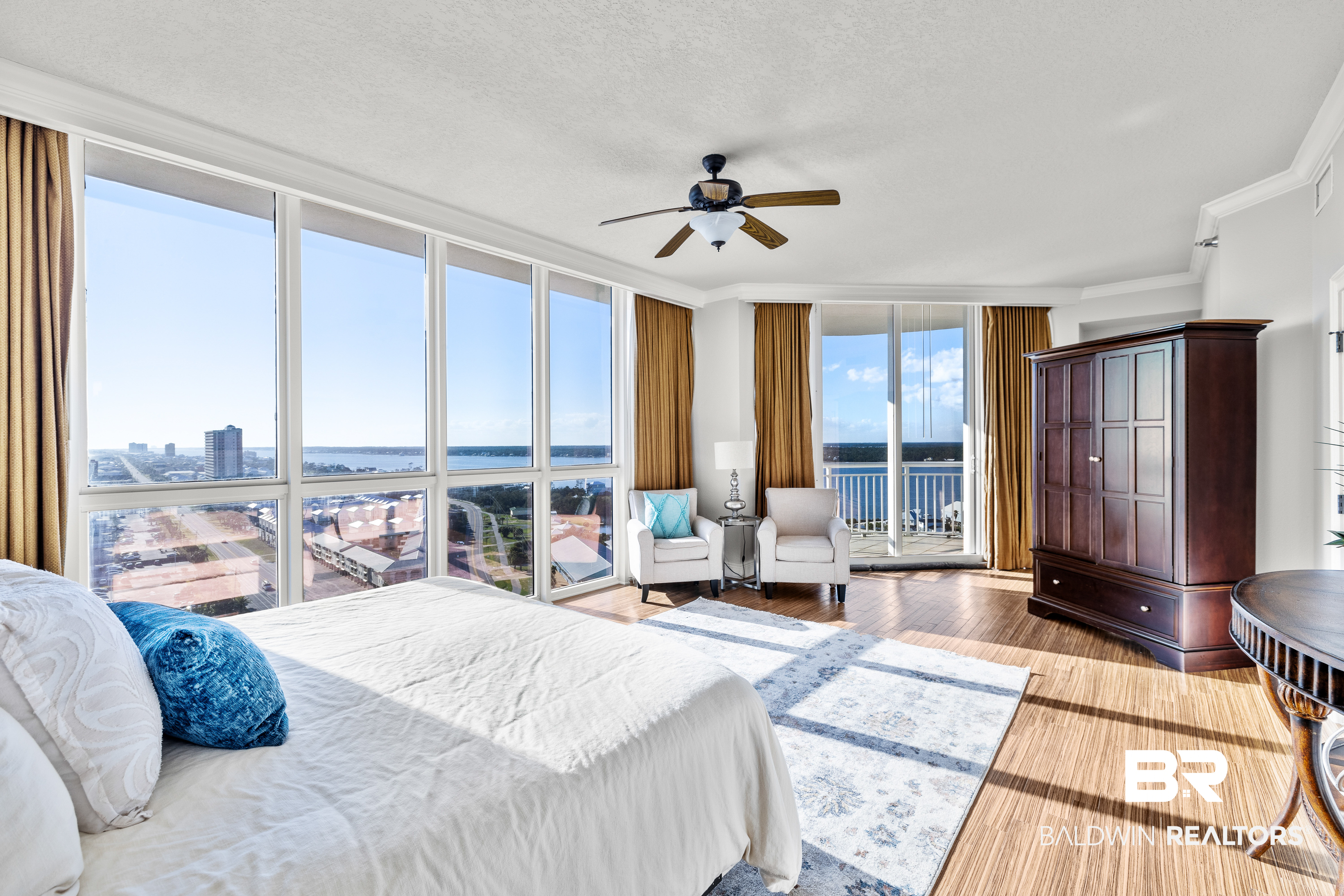 410458 | Photo 33