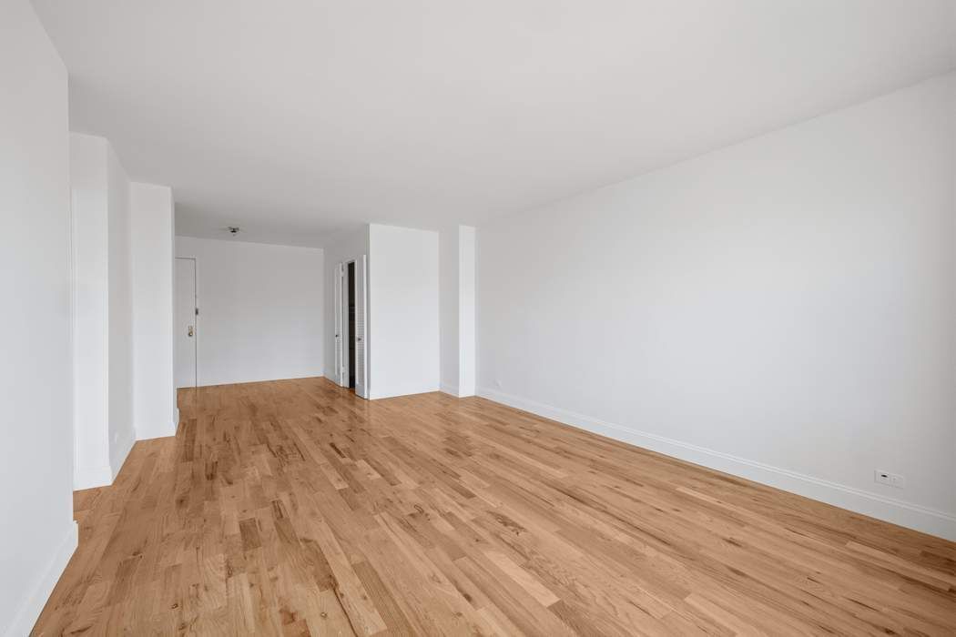 360 West 22nd Street 8D Chelsea New York NY 10011