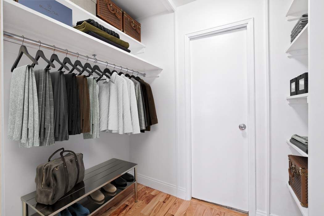 360 West 22nd Street 1R Chelsea New York NY 10011