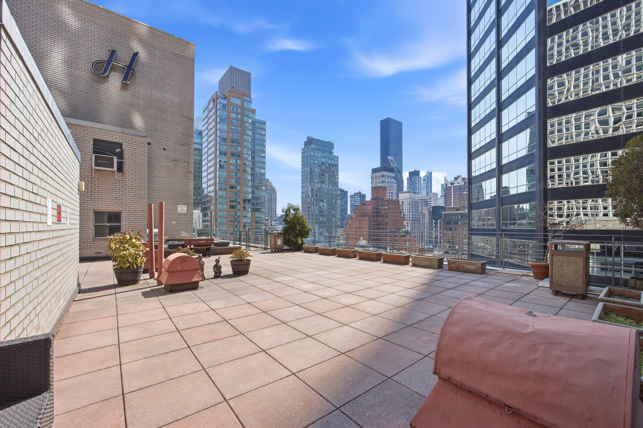 211 East 53rd Street Turtle Bay New York NY 10022