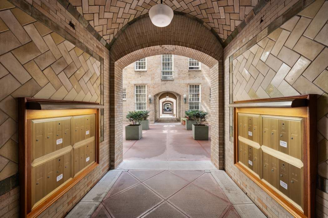 517 East 77th Street Upper East Side New York NY 10075