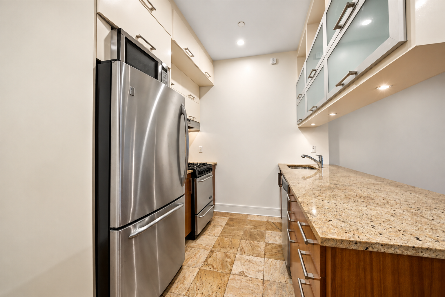 41-26 27th Street 5B Long Island City Queens NY 11101