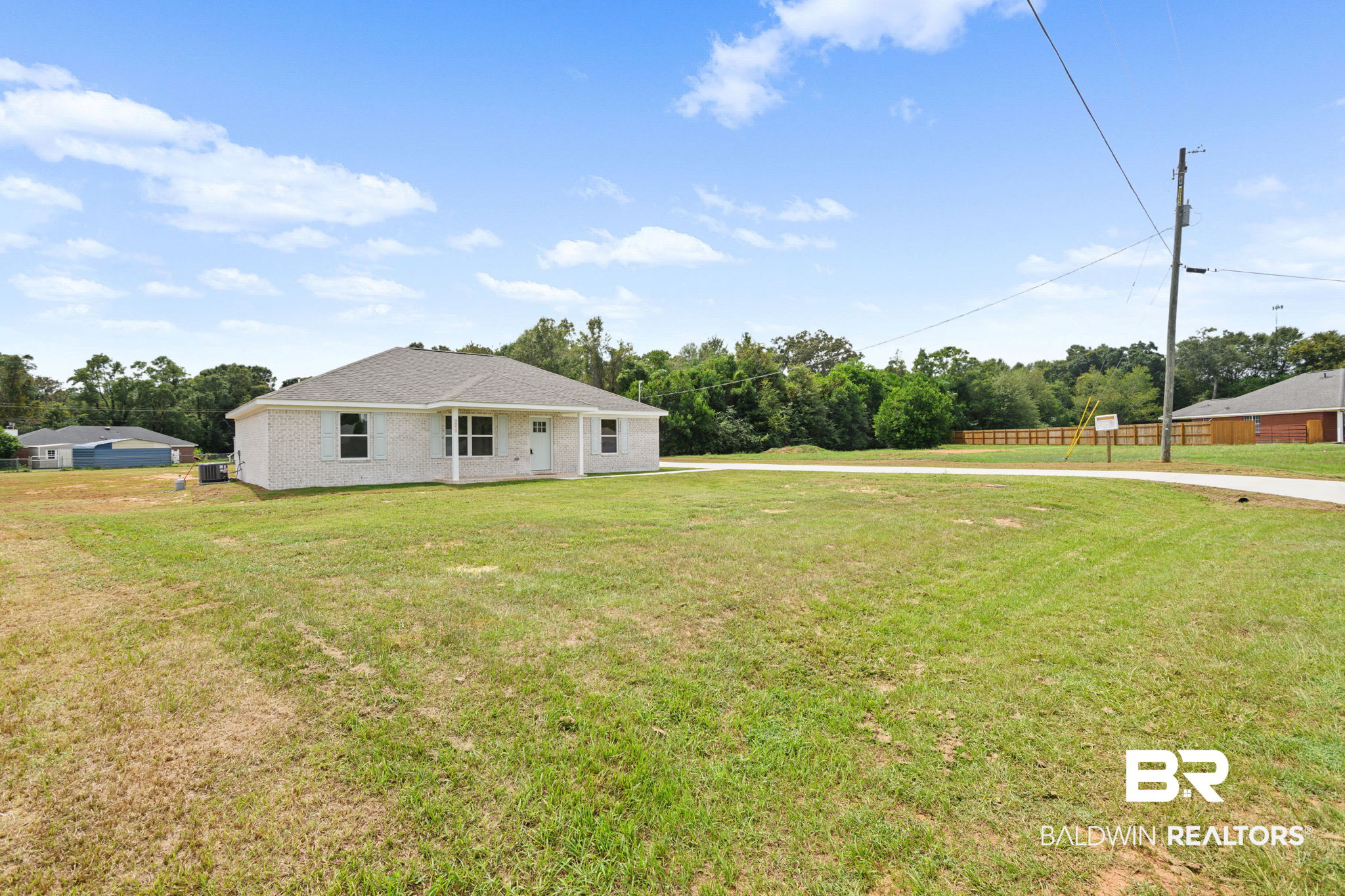 Photo 3 of Sale Pending at 9859 Brighton Dr, Chunchula, AL 36521 | MLS# 406641 | Listing updated on 2026-09-19