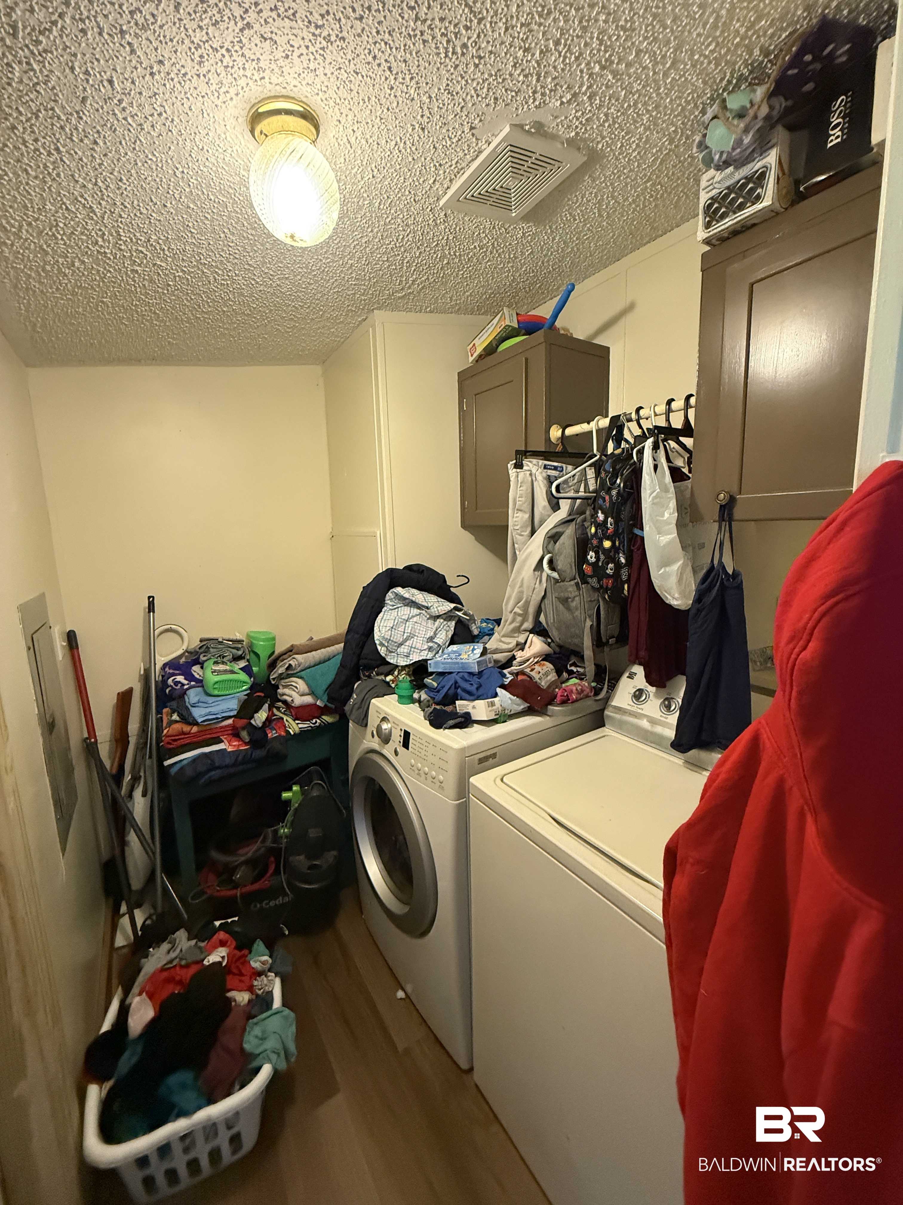 410483 | Photo 24
