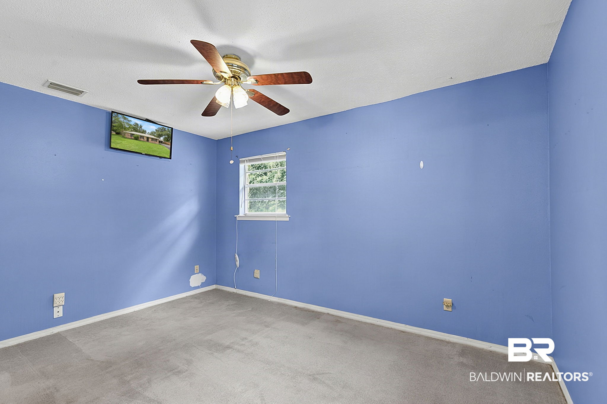 5471 Helen Drive