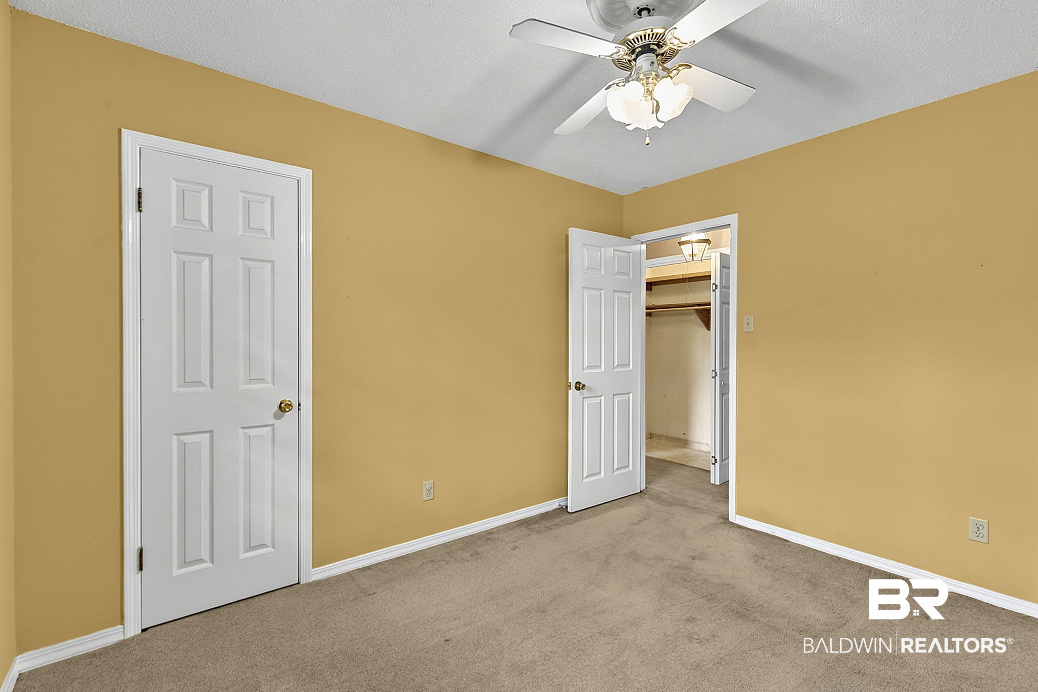 5471 Helen Drive