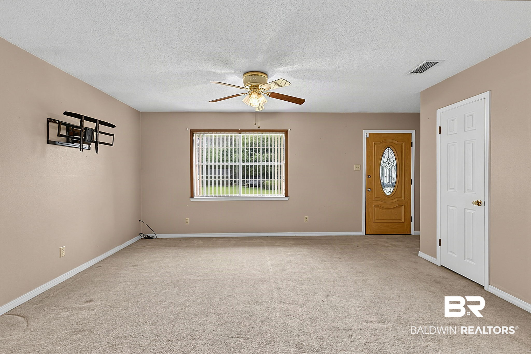 5471 Helen Drive