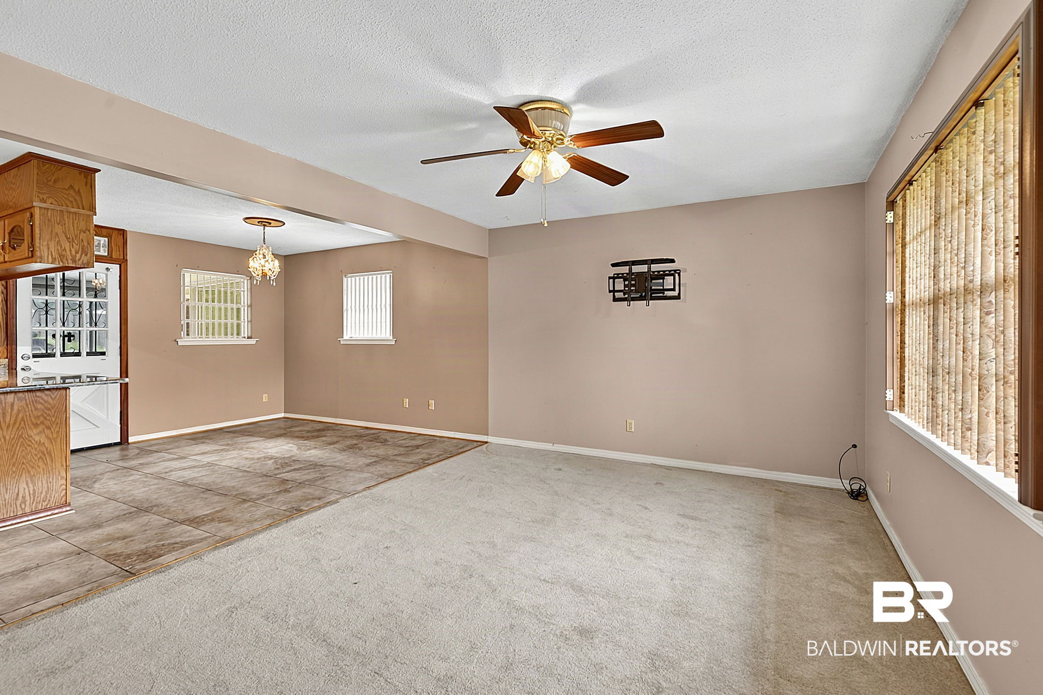 5471 Helen Drive