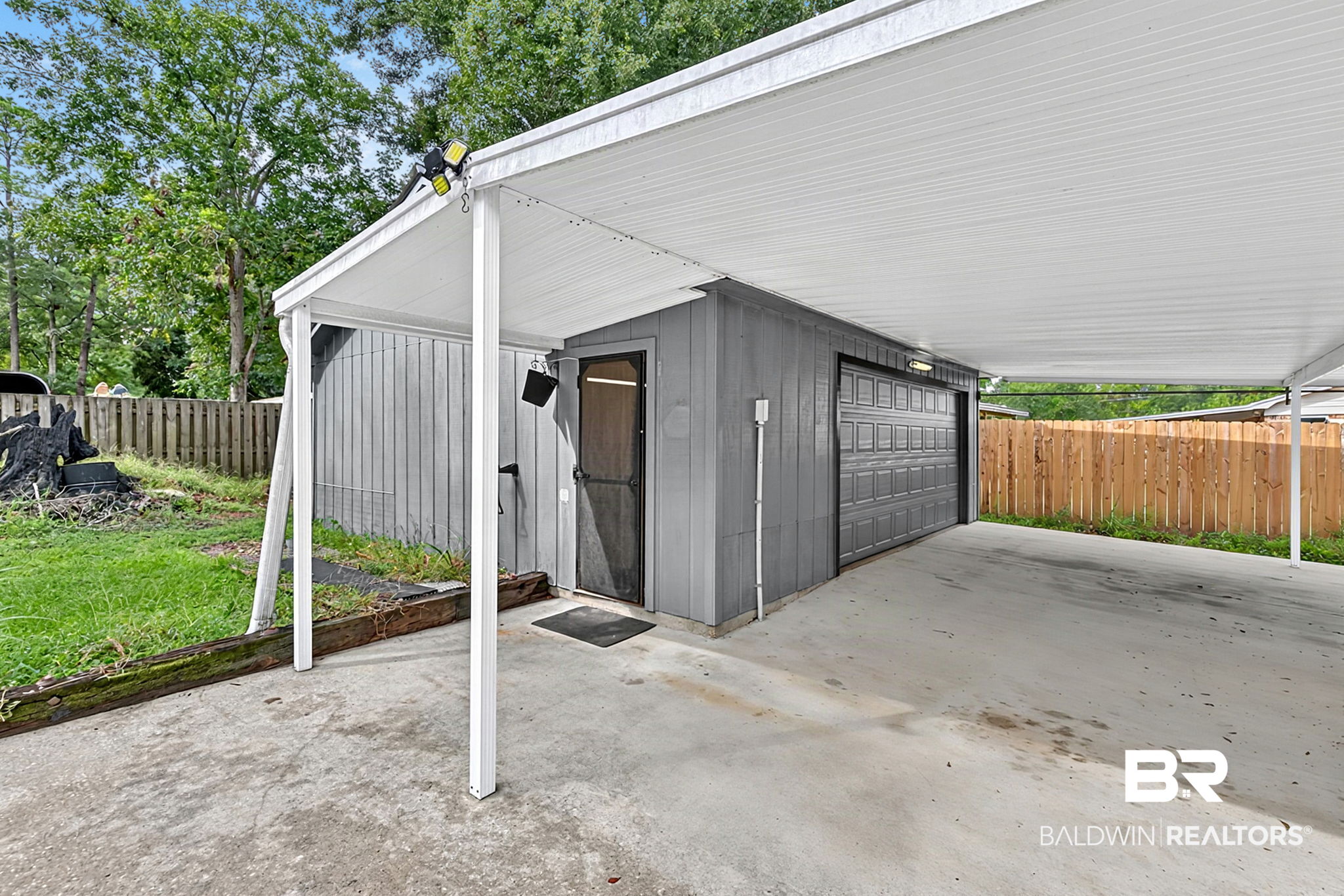 5471 Helen Drive