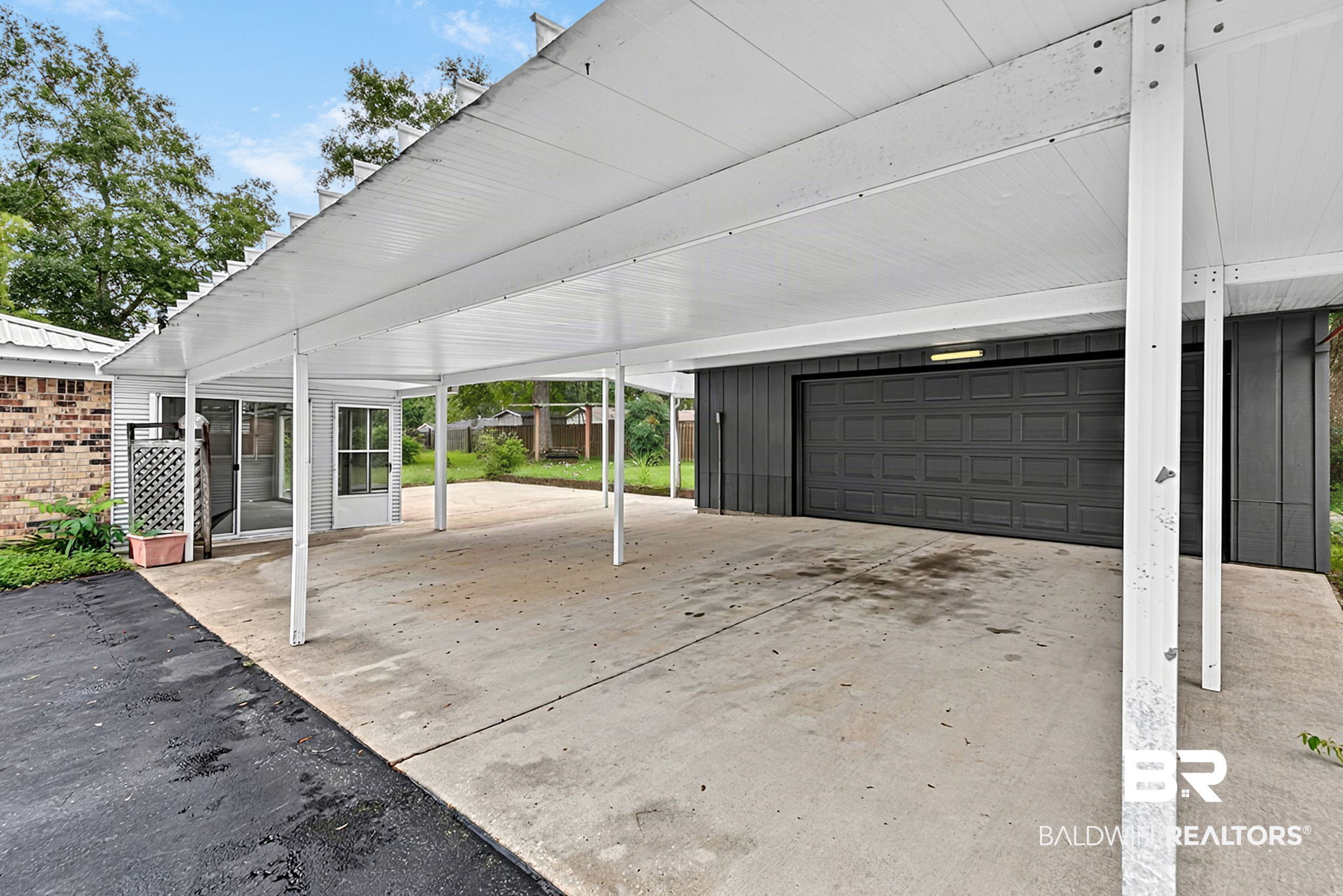 5471 Helen Drive