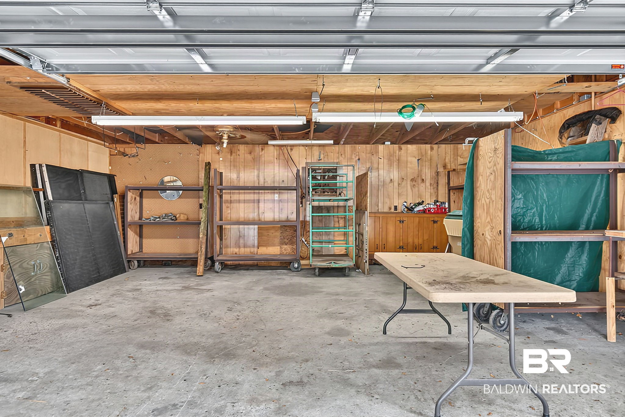 5471 Helen Drive
