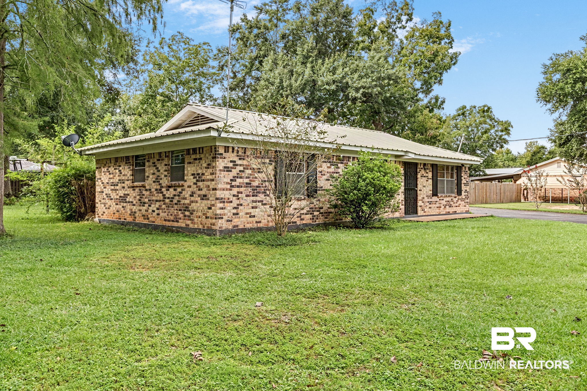 Photo 4 of Single family home for sale at 5471 Helen Dr, Theodore, AL 36582 | MLS# 410290 | Listing updated on 2026-09-12