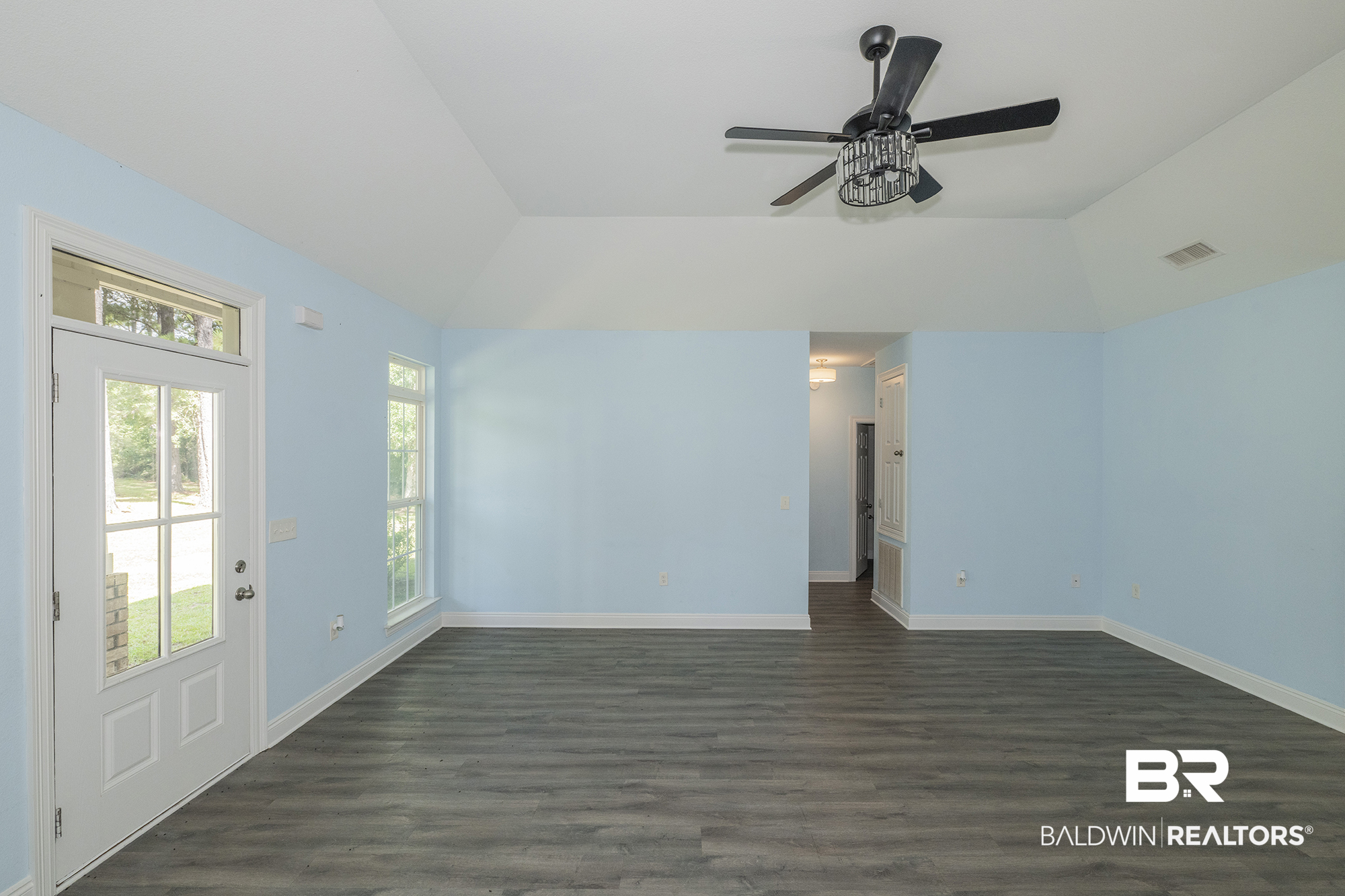 410511 | Photo 11