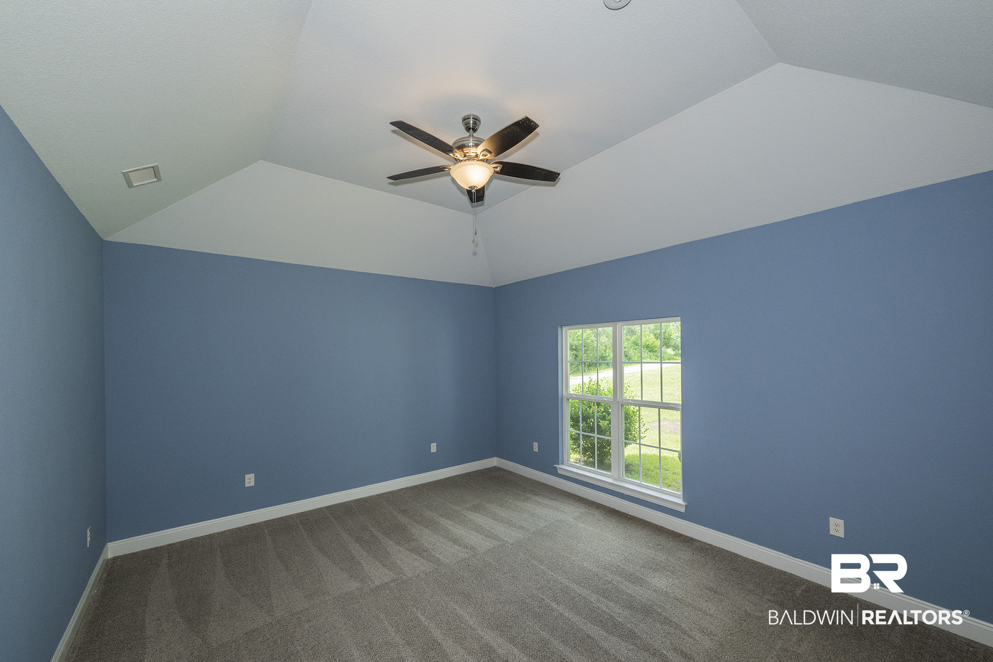410511 | Photo 22