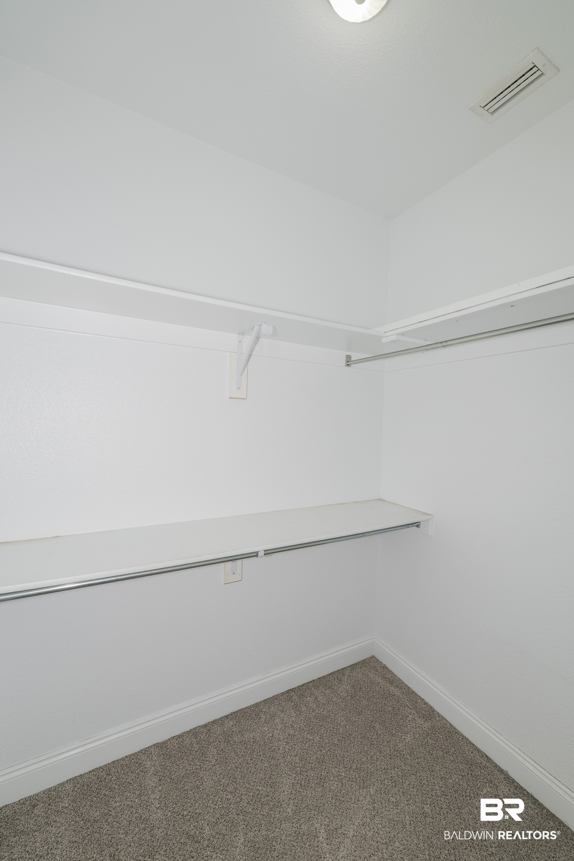 410511 | Photo 43