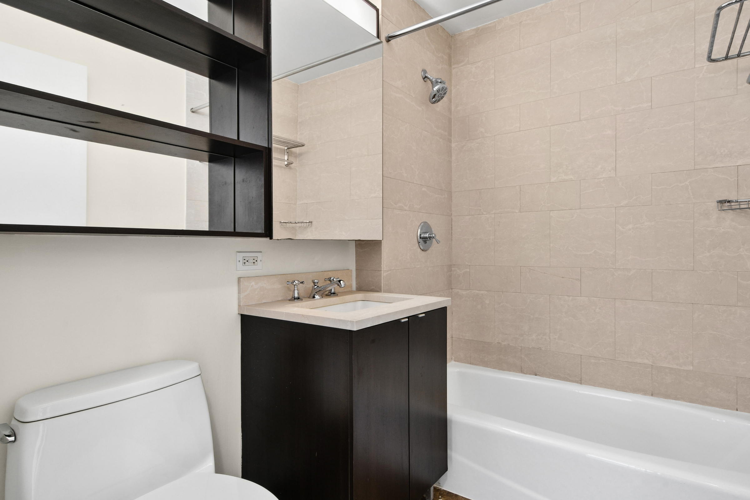 215-217 East 96th Street 27E East Harlem New York NY 10128