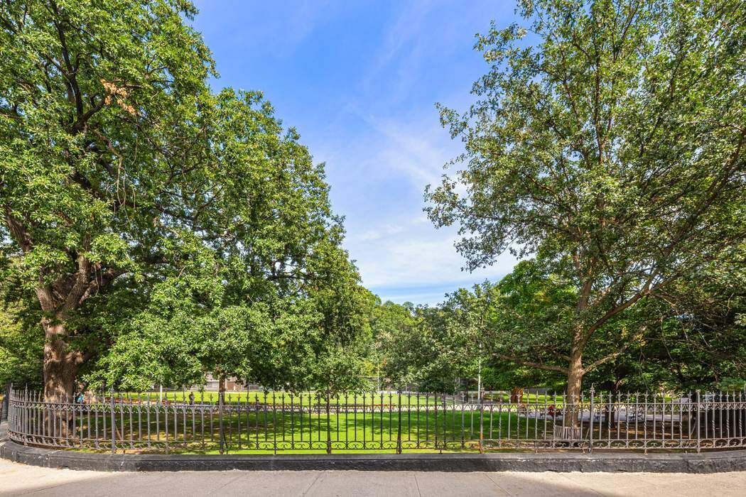 1 Mount Morris Park West Mt. Morris Park New York NY 10027