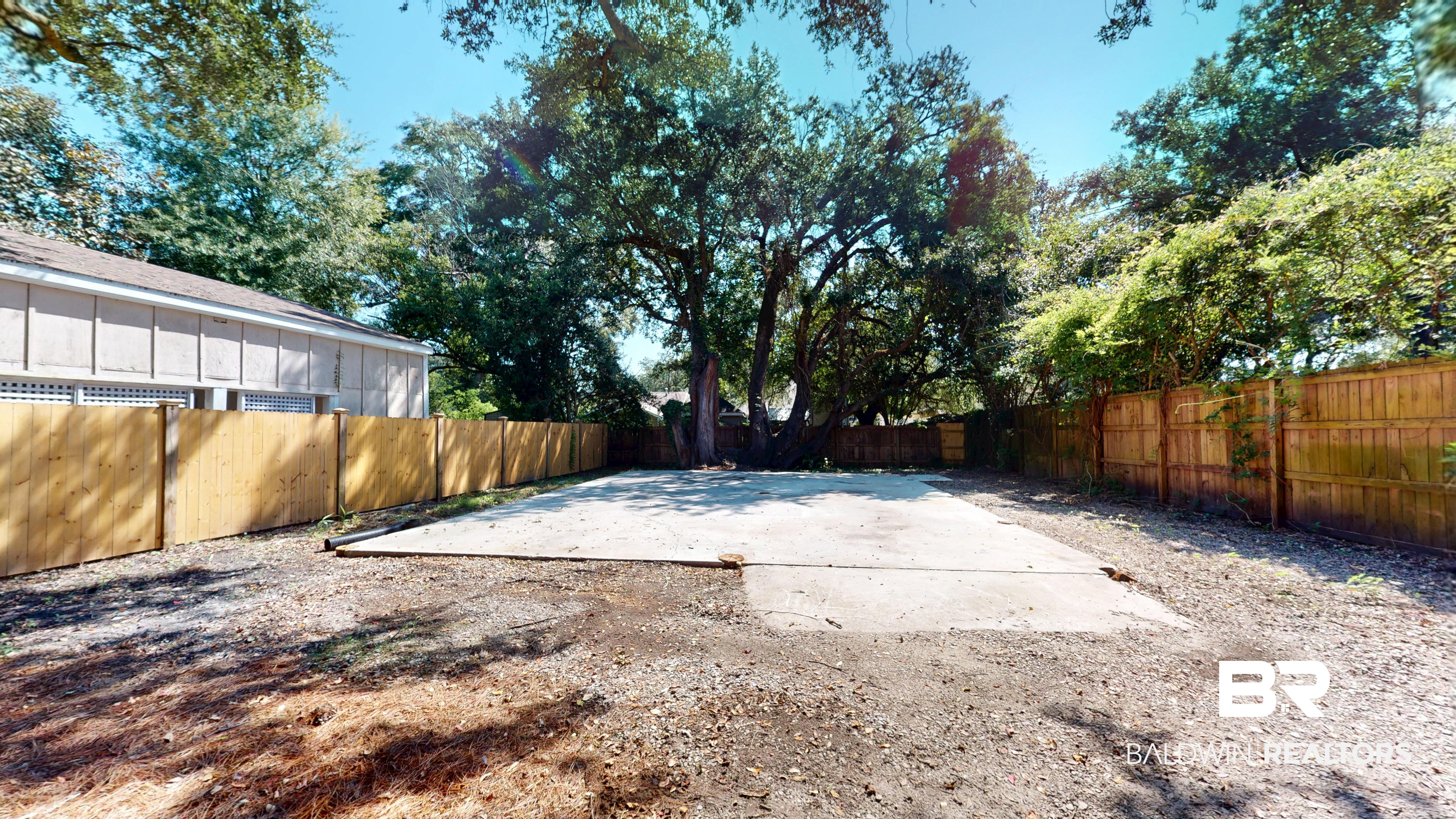410222 | Photo 22