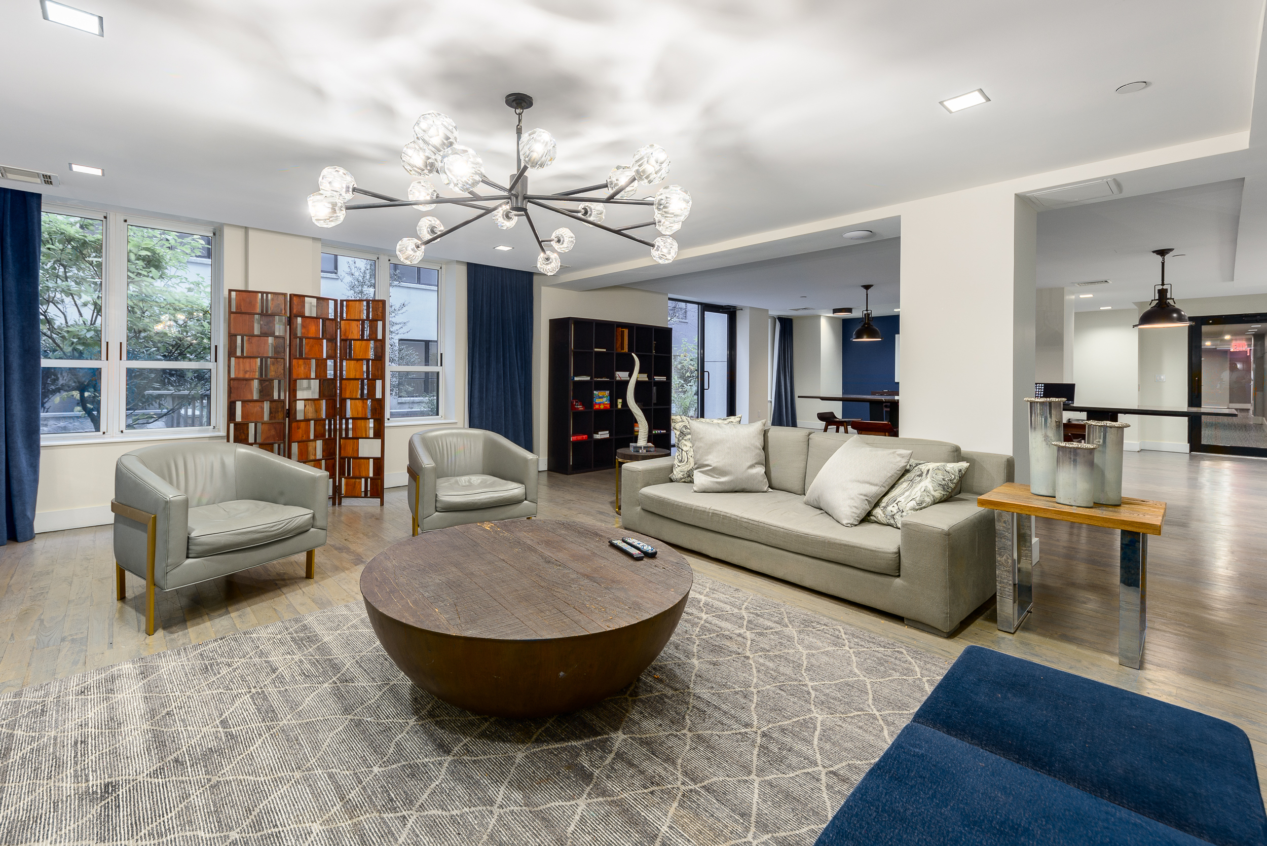 416 West 52nd Street Clinton New York NY 10019