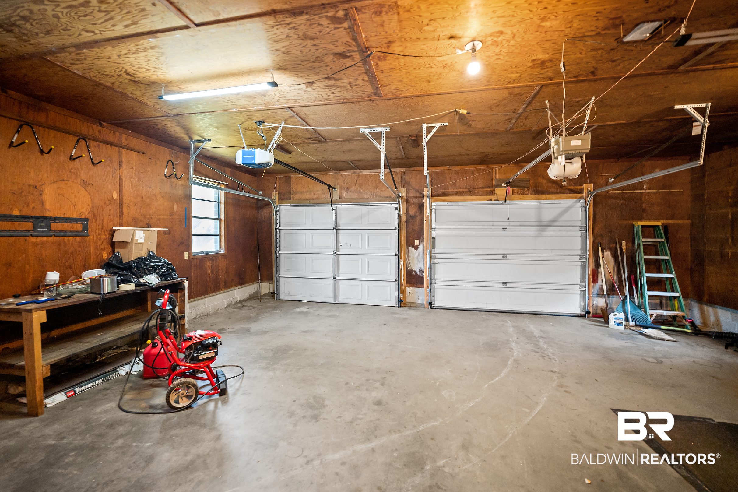 410790 | Photo 28