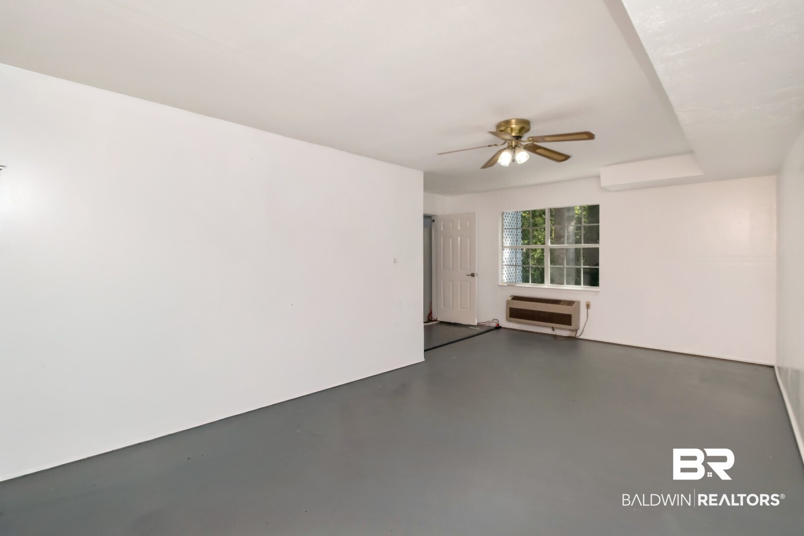 410892 | Photo 27