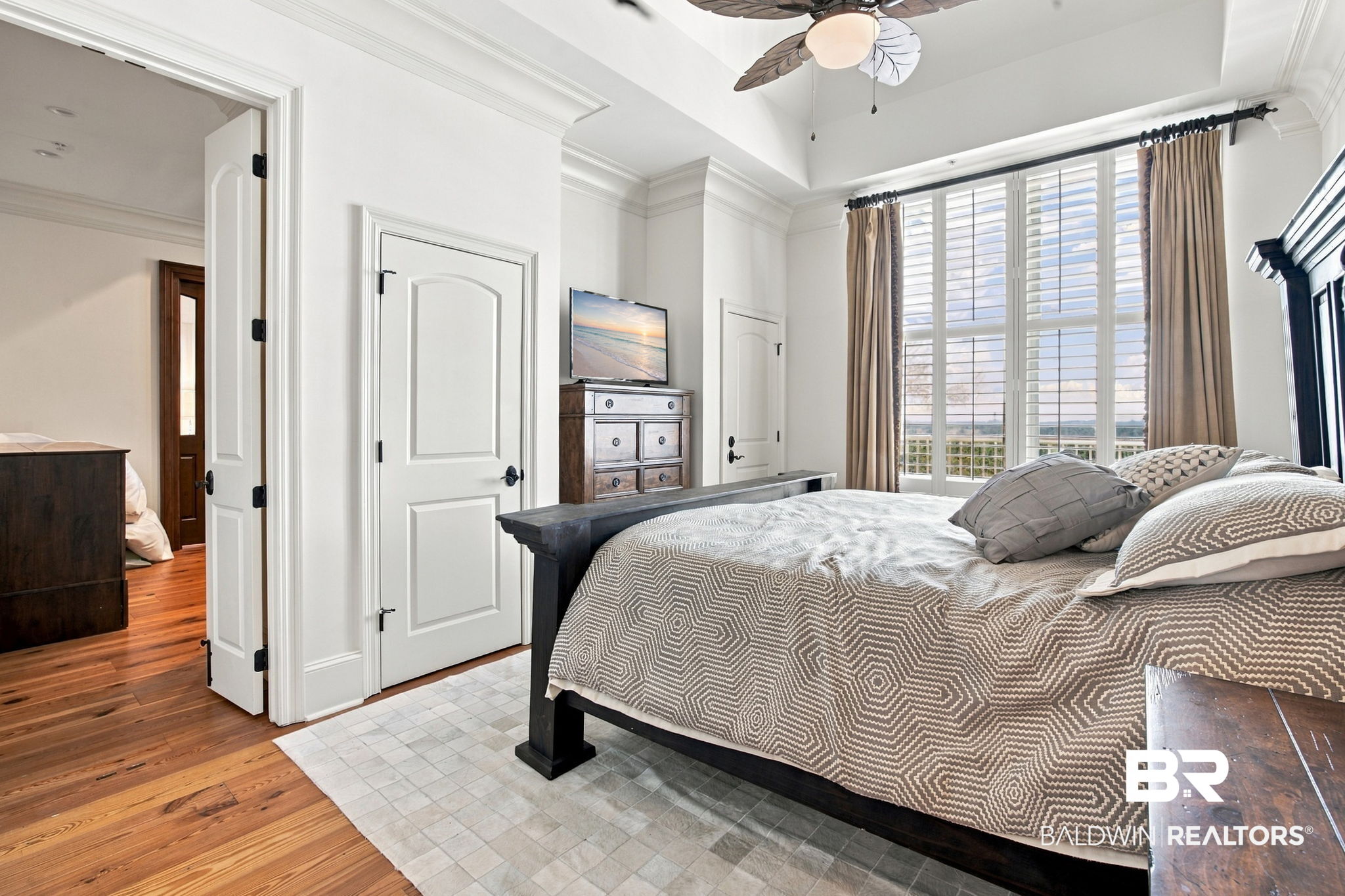 398477 | Photo 27