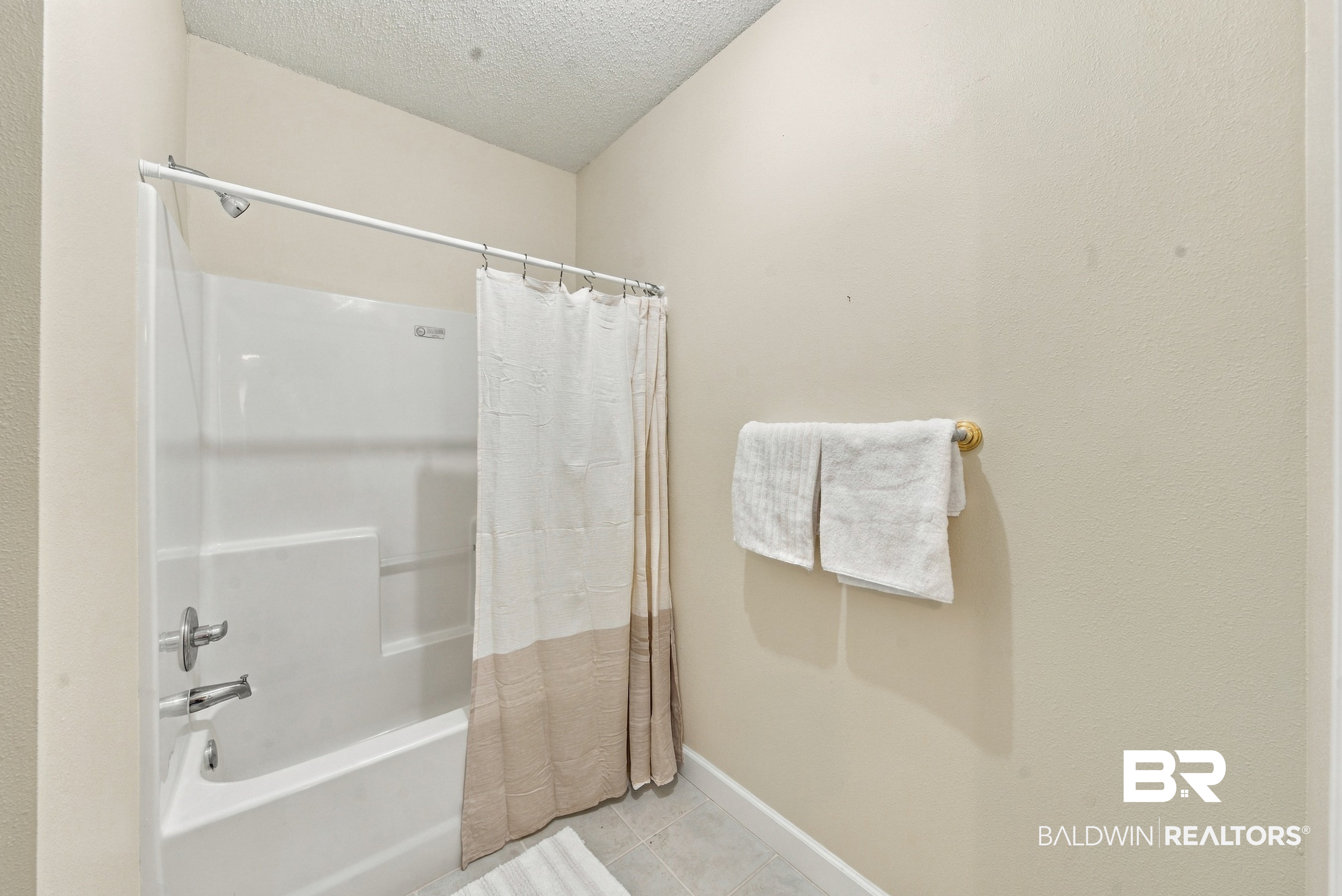 411109 | Photo 10