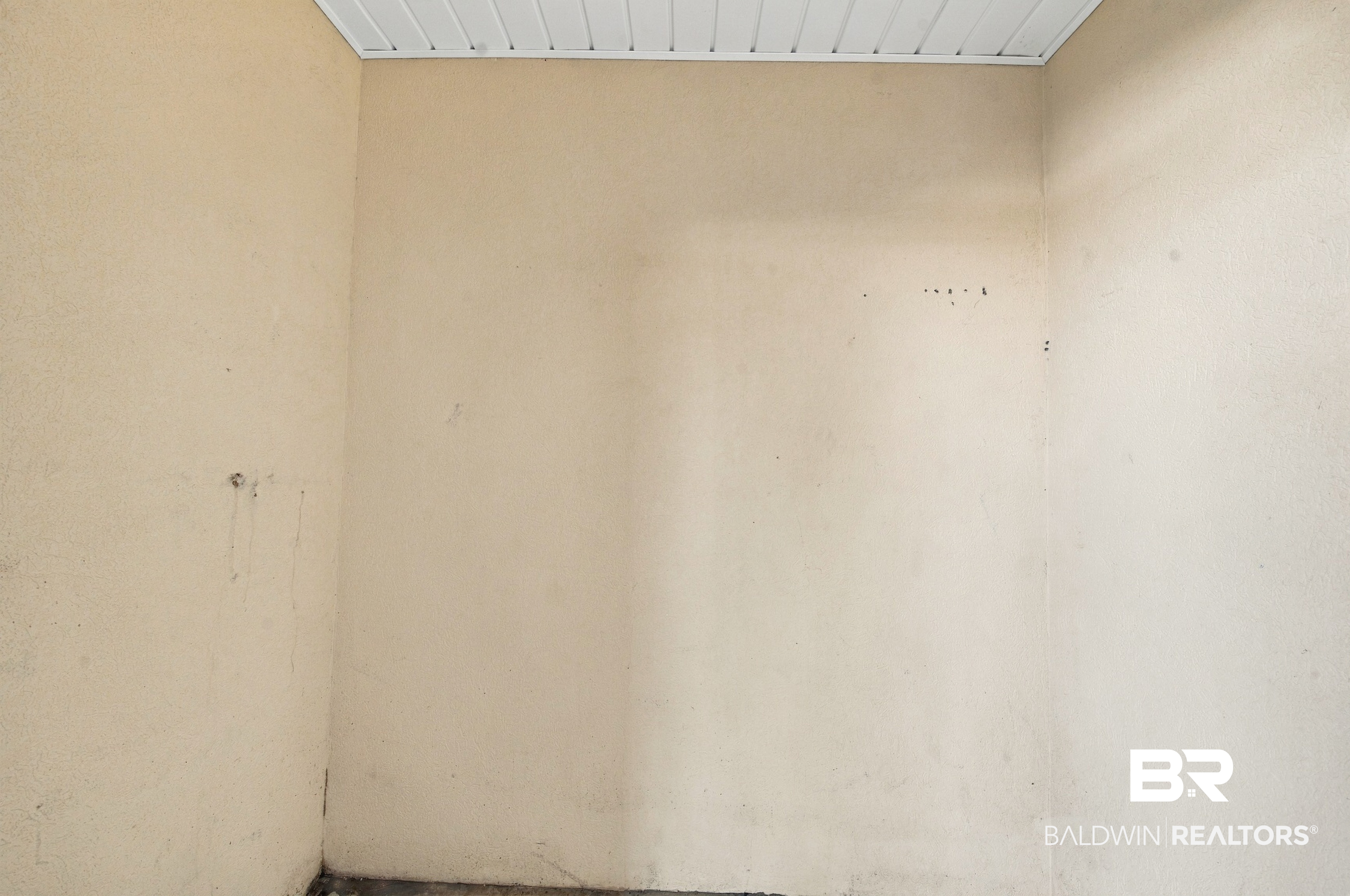 411109 | Photo 14