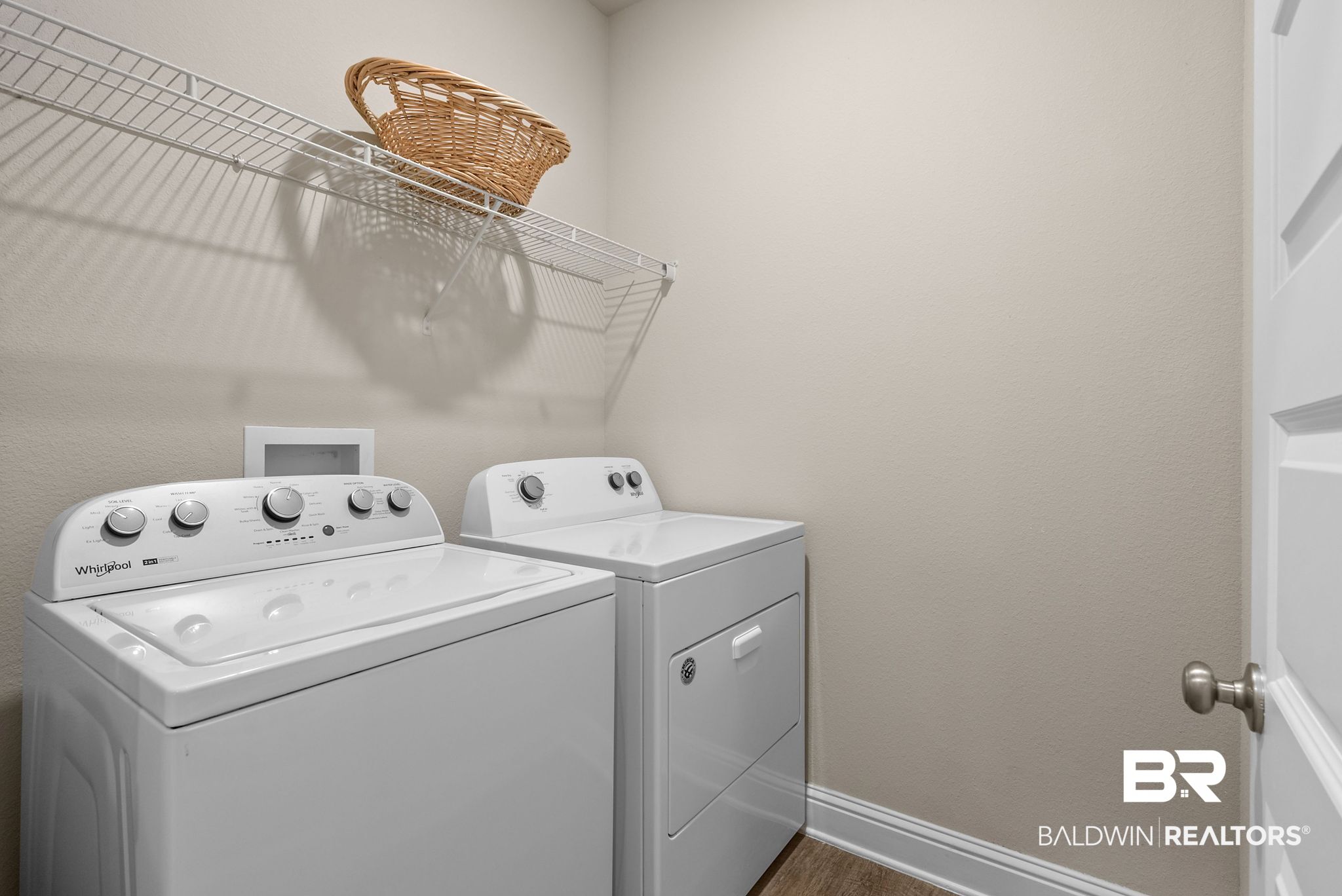 411111 | Photo 28
