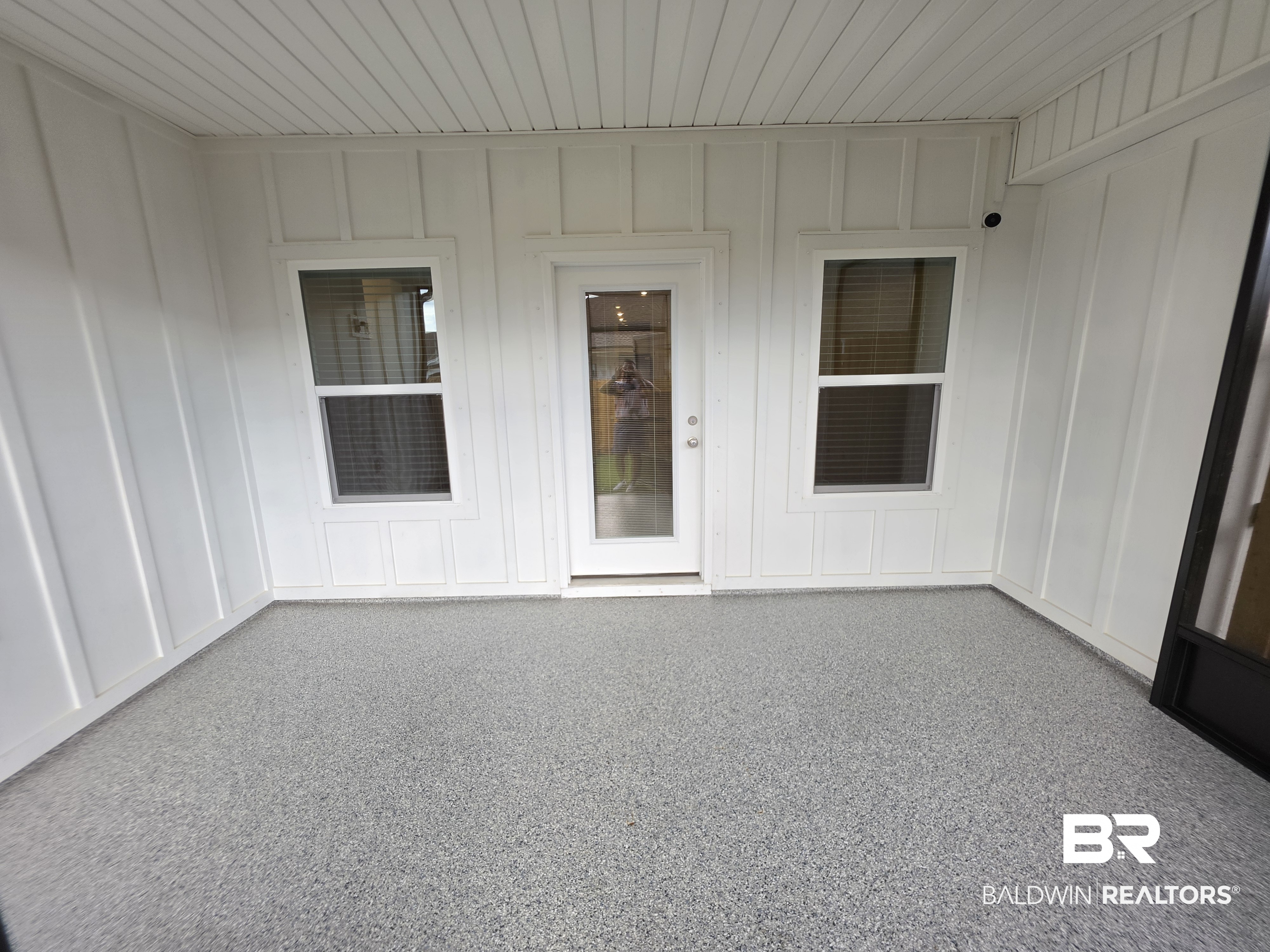 411151 | Photo 11
