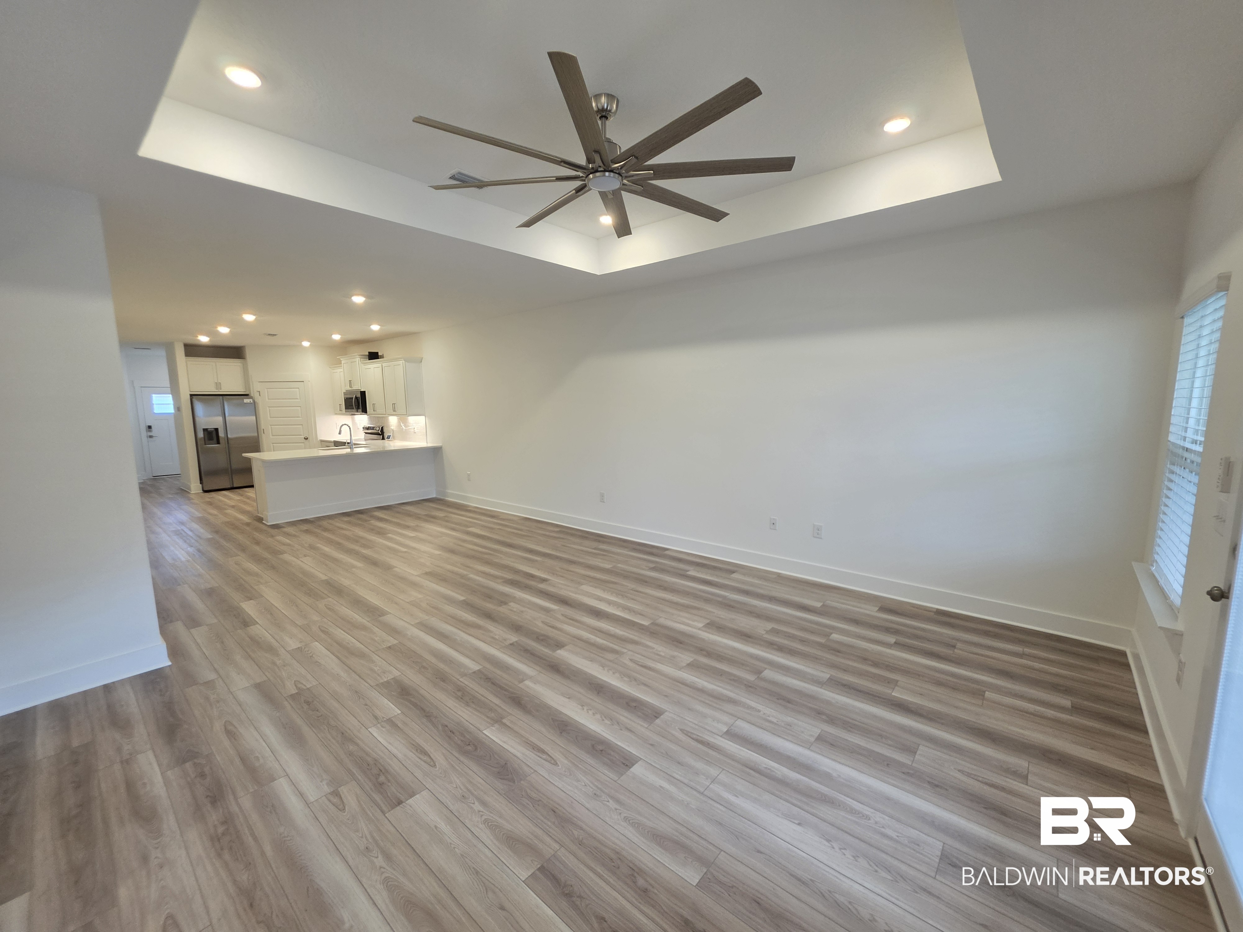 411151 | Photo 20